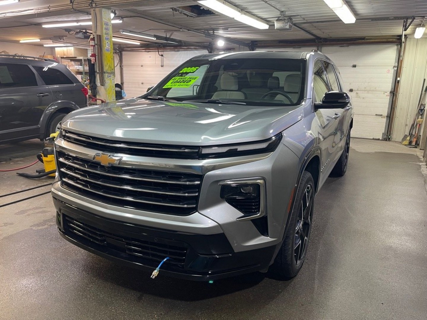2025 SILVER CHEVROLET TRAVERSE HIGH COUNTRY (1GNEVKRS9SJ) with an 2.5L engine, Automatic transmission, located at 2525 S. Cushman, Fairbanks, AK, 99701, (907) 452-5707, 64.824036, -147.712311- Photo#1
