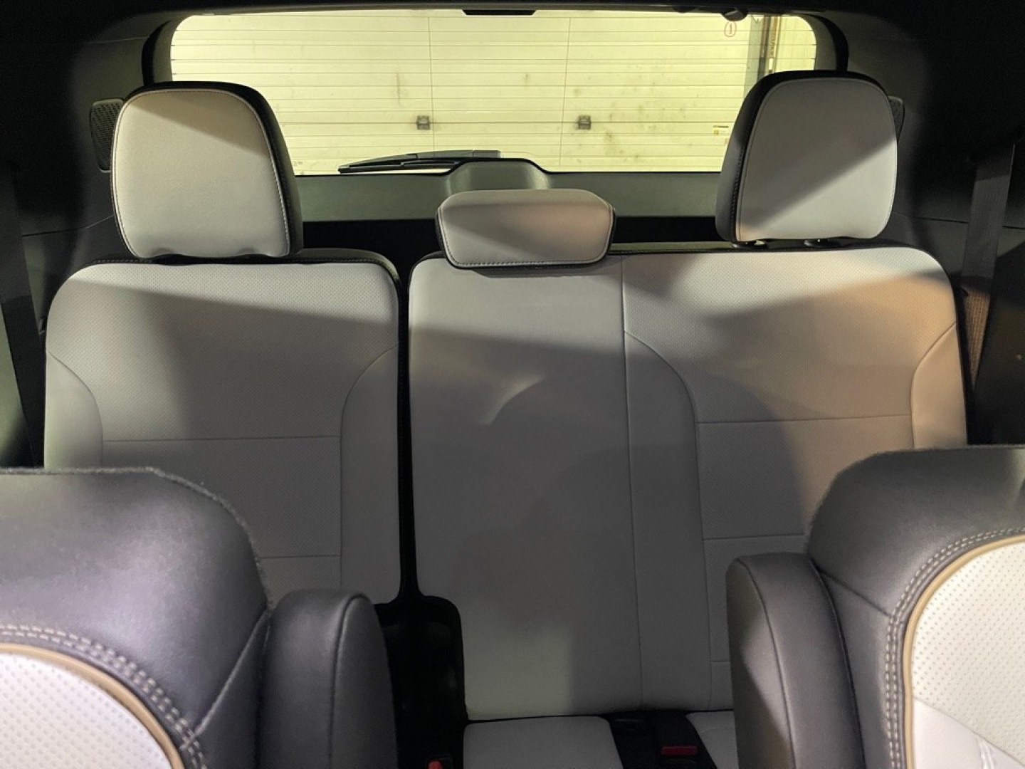 2025 SILVER CHEVROLET TRAVERSE HIGH COUNTRY (1GNEVKRS9SJ) with an 2.5L engine, Automatic transmission, located at 2525 S. Cushman, Fairbanks, AK, 99701, (907) 452-5707, 64.824036, -147.712311- Photo#5