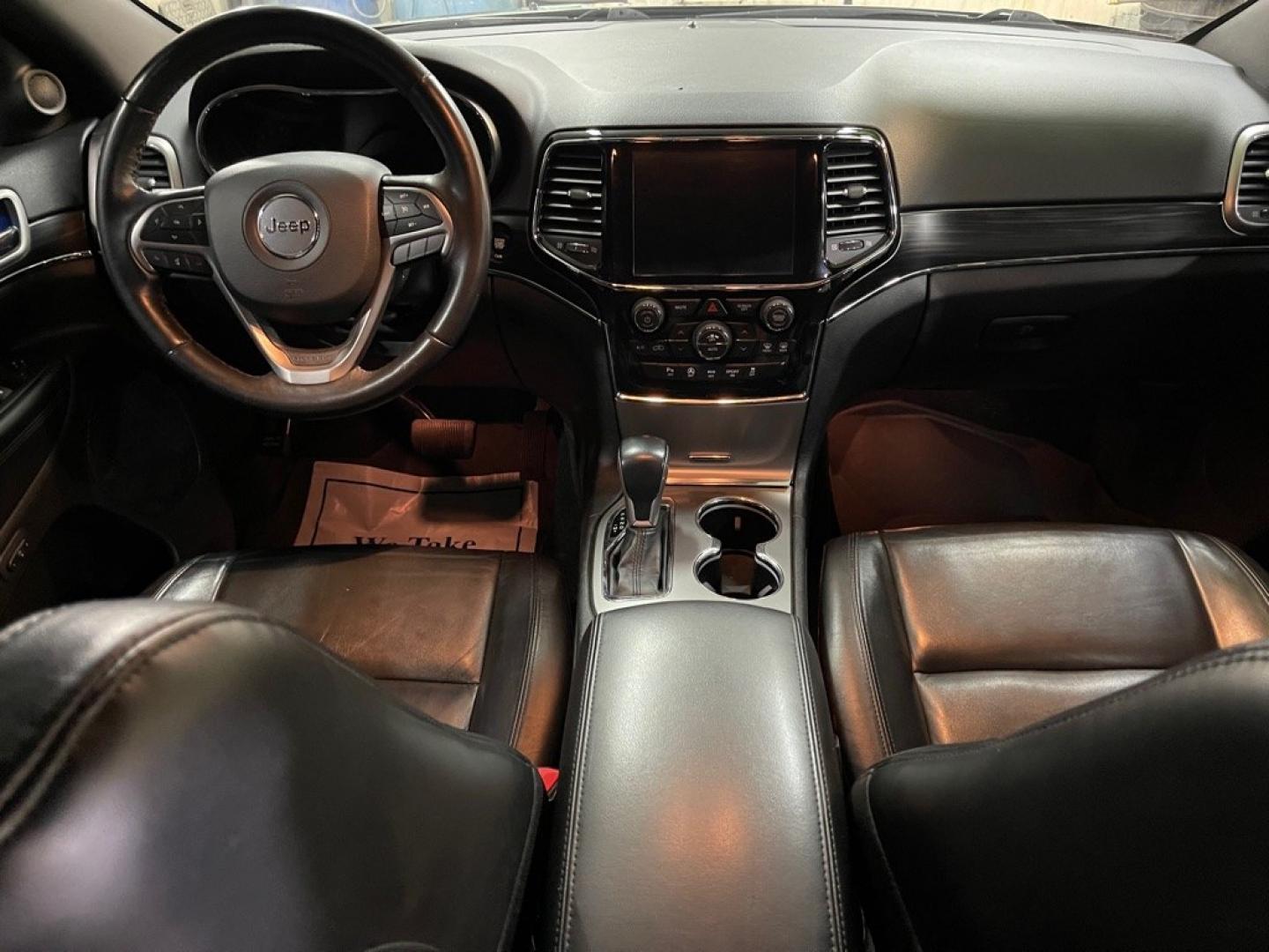 2020 BLACK JEEP GRAND CHEROKEE LIMITED (1C4RJFBG1LC) with an 3.6L engine, Automatic transmission, located at 2525 S. Cushman, Fairbanks, AK, 99701, (907) 452-5707, 64.824036, -147.712311- Photo#5