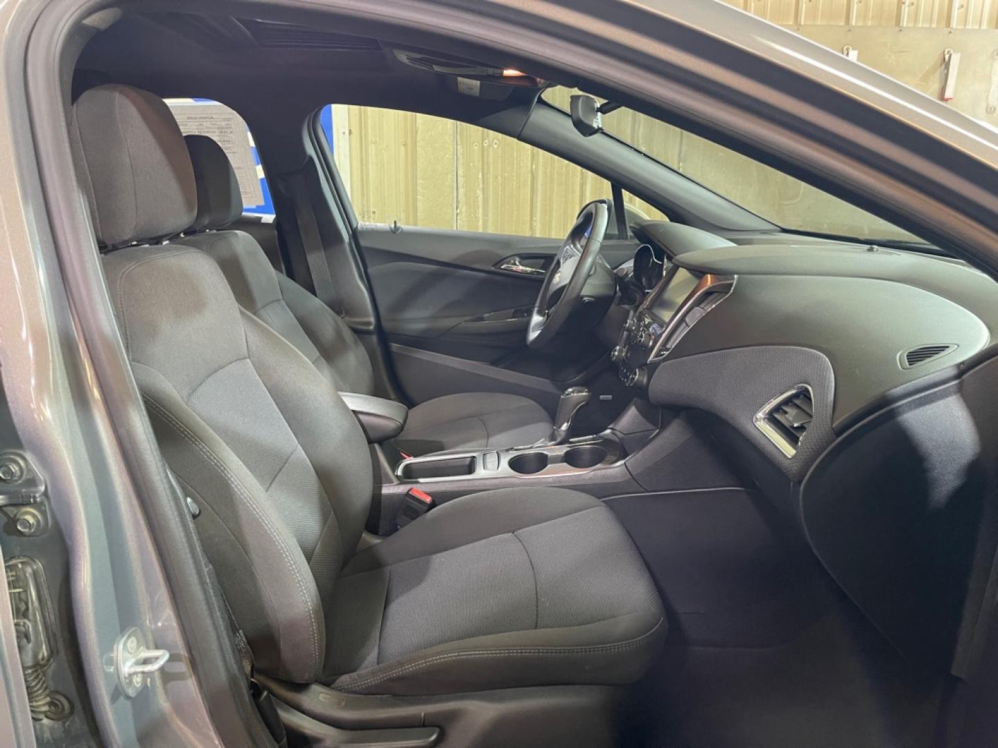 2018 GRAY CHEVROLET CRUZE RS LT (1G1BE5SM3J7) with an 1.4L engine, Automatic transmission, located at 2525 S. Cushman, Fairbanks, AK, 99701, (907) 452-5707, 64.824036, -147.712311- Photo#3