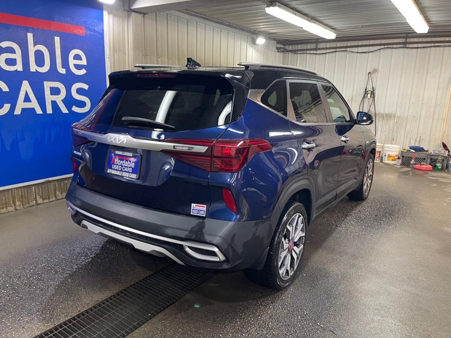 2023 BLUE KIA SELTOS SX (KNDETCA29P7) with an 1.6L engine, Automatic transmission, located at 2525 S. Cushman, Fairbanks, AK, 99701, (907) 452-5707, 64.824036, -147.712311- Photo#2