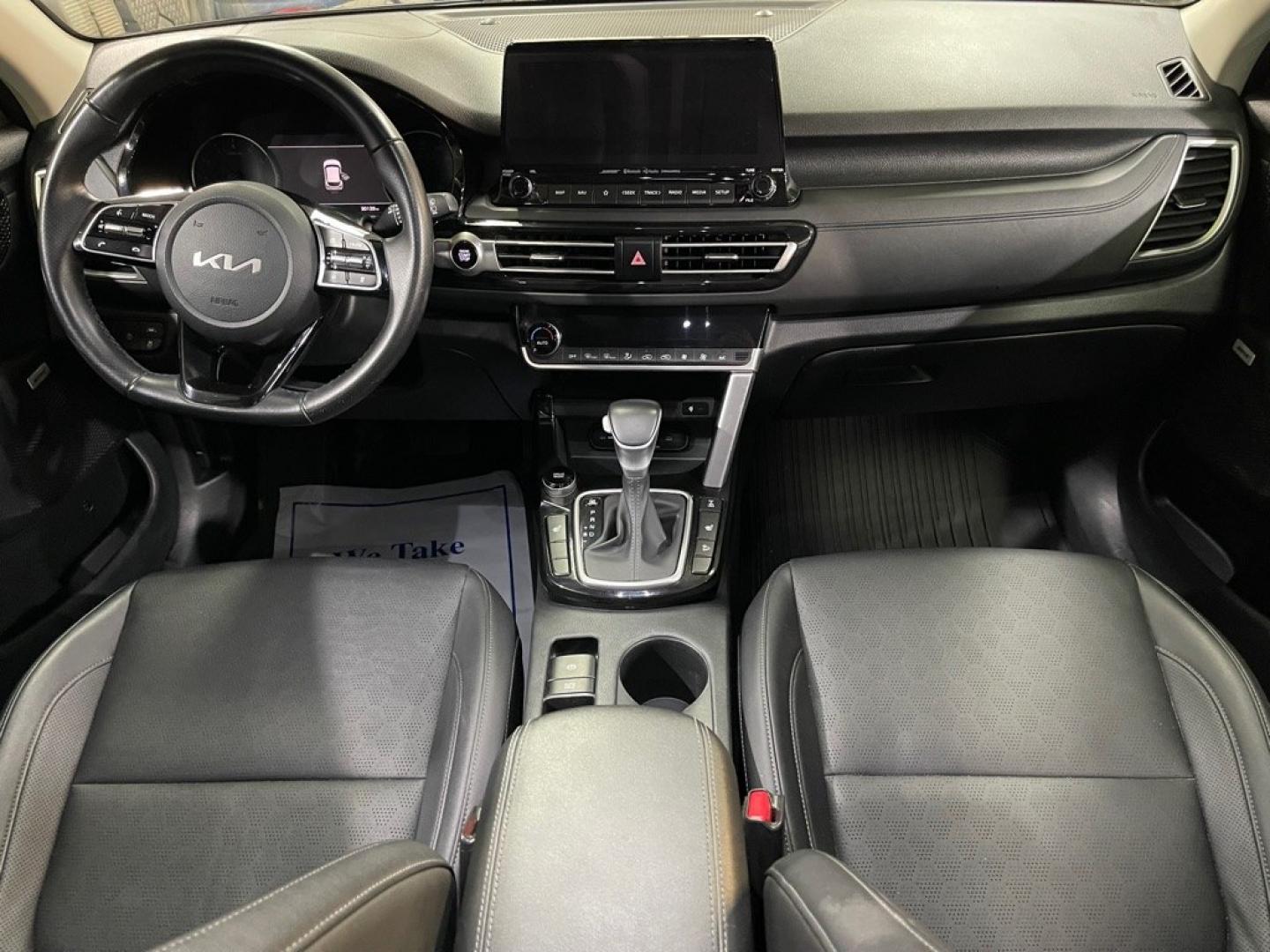 2023 BLUE KIA SELTOS SX (KNDETCA29P7) with an 1.6L engine, Automatic transmission, located at 2525 S. Cushman, Fairbanks, AK, 99701, (907) 452-5707, 64.824036, -147.712311- Photo#5