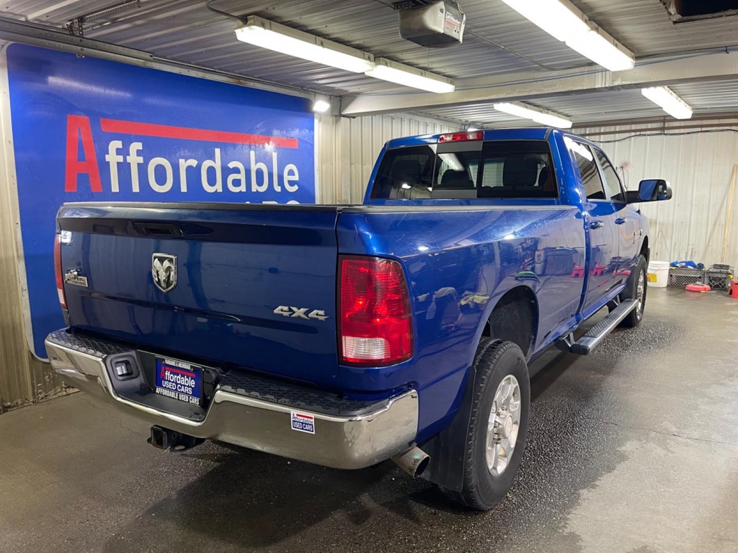 2018 BLUE RAM 2500 SLT (3C6UR5JL1JG) with an 6.7L engine, Automatic transmission, located at 2525 S. Cushman, Fairbanks, AK, 99701, (907) 452-5707, 64.824036, -147.712311- Photo#2
