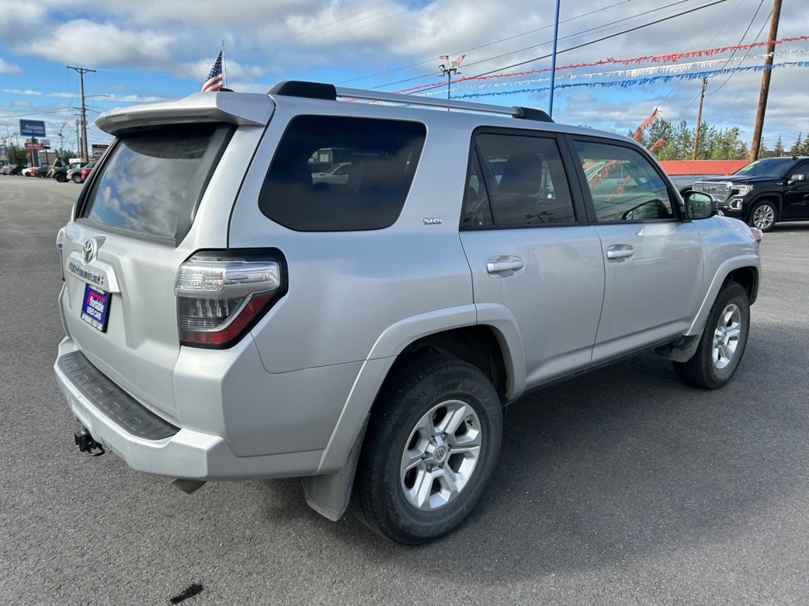 2024 SILVER TOYOTA 4RUNNER SR5/SR5 PREMIUM (JTEMU5JR0R6) with an 4.0L engine, Automatic transmission, located at 2525 S. Cushman, Fairbanks, AK, 99701, (907) 452-5707, 64.824036, -147.712311 - Photo#2