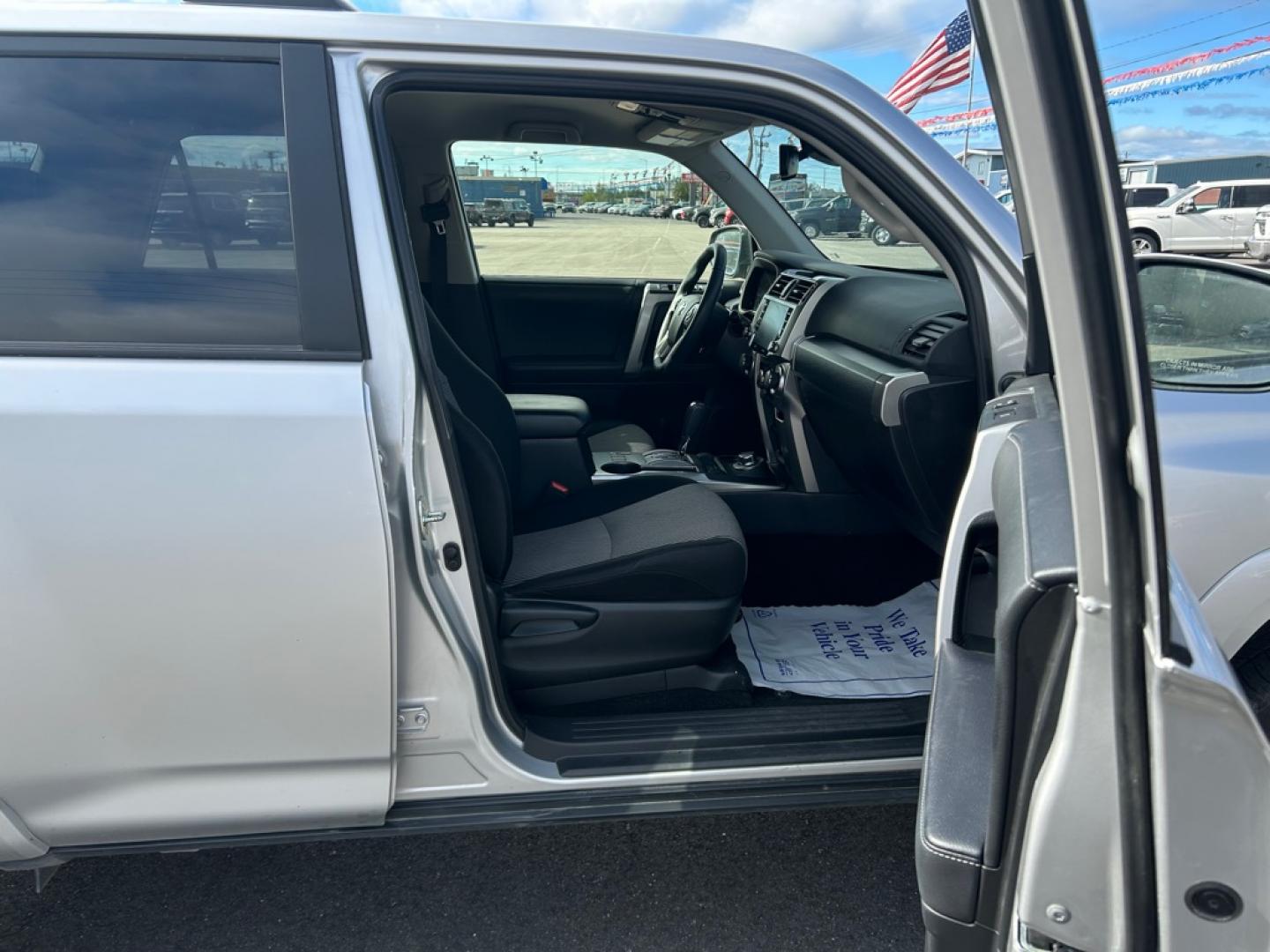 2024 SILVER TOYOTA 4RUNNER SR5/SR5 PREMIUM (JTEMU5JR0R6) with an 4.0L engine, Automatic transmission, located at 2525 S. Cushman, Fairbanks, AK, 99701, (907) 452-5707, 64.824036, -147.712311- Photo#4