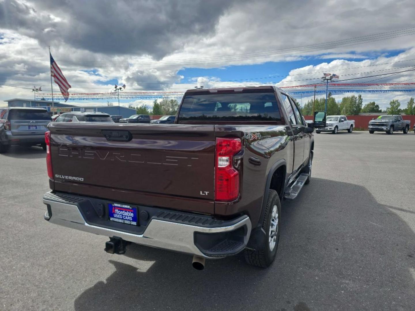 2024 BROWN CHEVROLET SILVERADO 2500 HEAVY DUTY LT (1GC4YNE75RF) with an 6.6L engine, Automatic transmission, located at 2525 S. Cushman, Fairbanks, AK, 99701, (907) 452-5707, 64.824036, -147.712311- Photo#2
