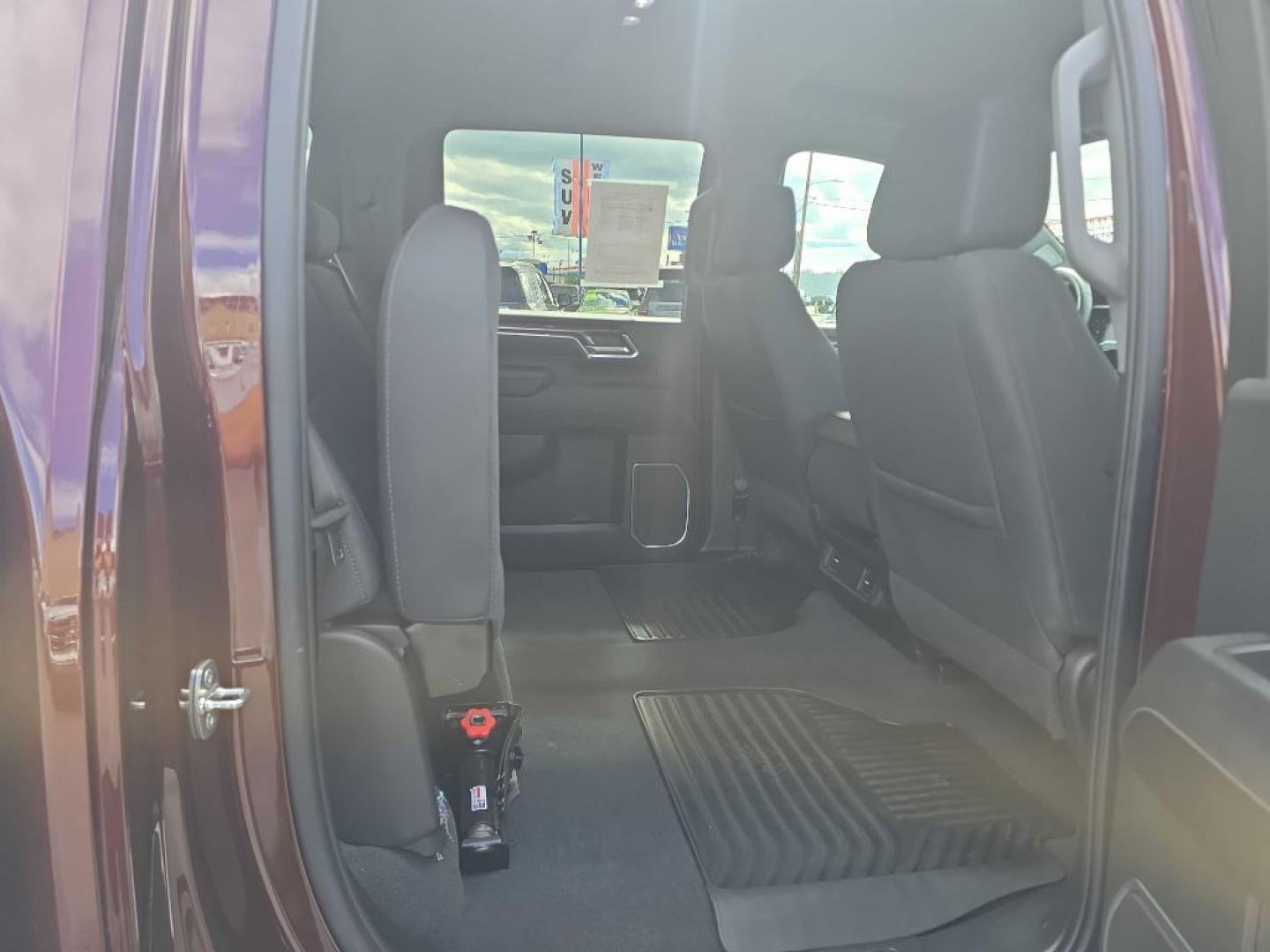 2024 BROWN CHEVROLET SILVERADO 2500 HEAVY DUTY LT (1GC4YNE75RF) with an 6.6L engine, Automatic transmission, located at 2525 S. Cushman, Fairbanks, AK, 99701, (907) 452-5707, 64.824036, -147.712311- Photo#5
