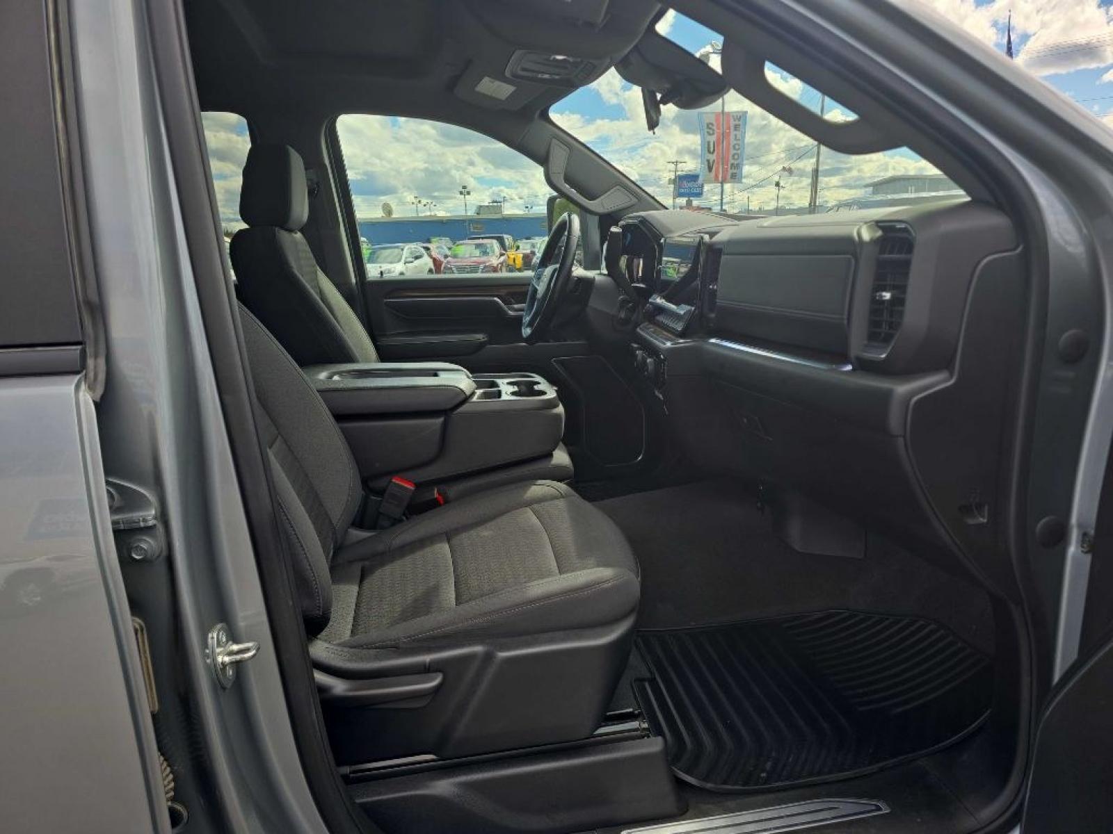 2024 SILVER CHEVROLET SILVERADO 2500 HEAVY DUTY LT (1GC4YNE71RF) with an 6.6L engine, Automatic transmission, located at 2525 S. Cushman, Fairbanks, AK, 99701, (907) 452-5707, 64.824036, -147.712311 - Photo#1