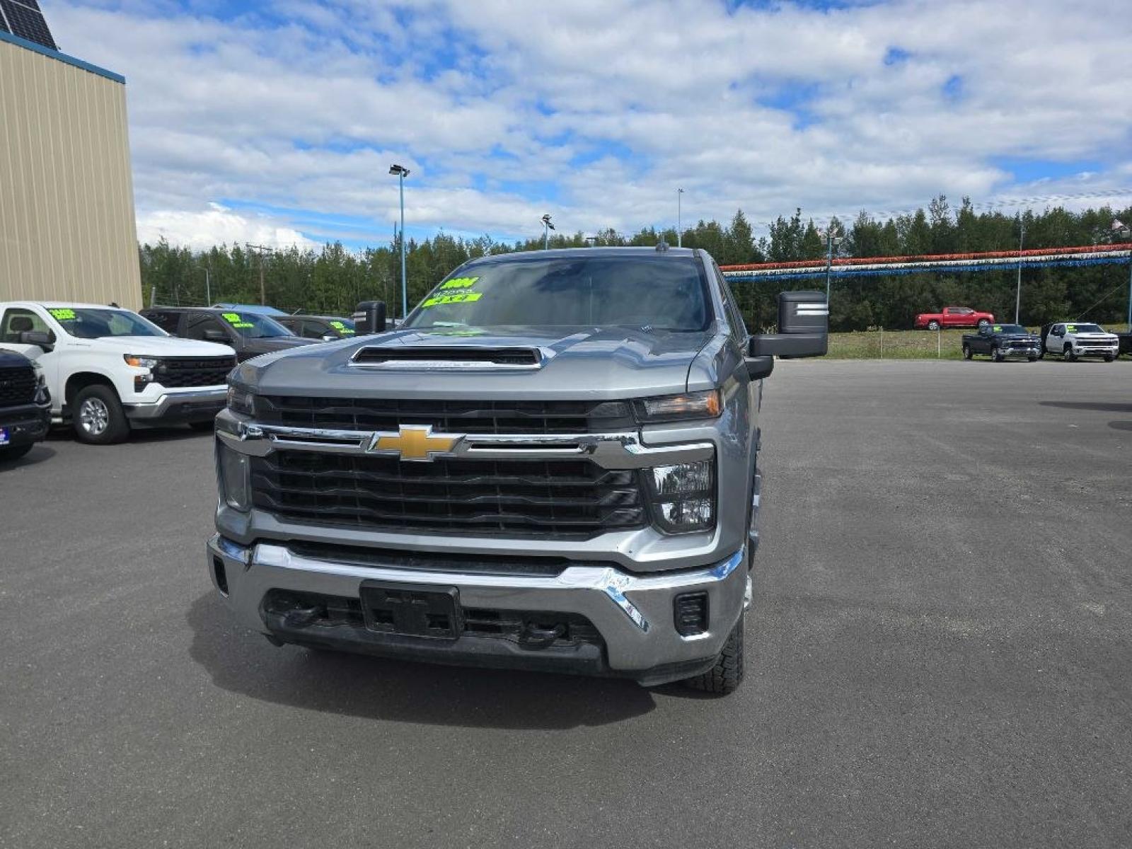 2024 SILVER CHEVROLET SILVERADO 2500 HEAVY DUTY LT (1GC4YNE71RF) with an 6.6L engine, Automatic transmission, located at 2525 S. Cushman, Fairbanks, AK, 99701, (907) 452-5707, 64.824036, -147.712311 - Photo#4