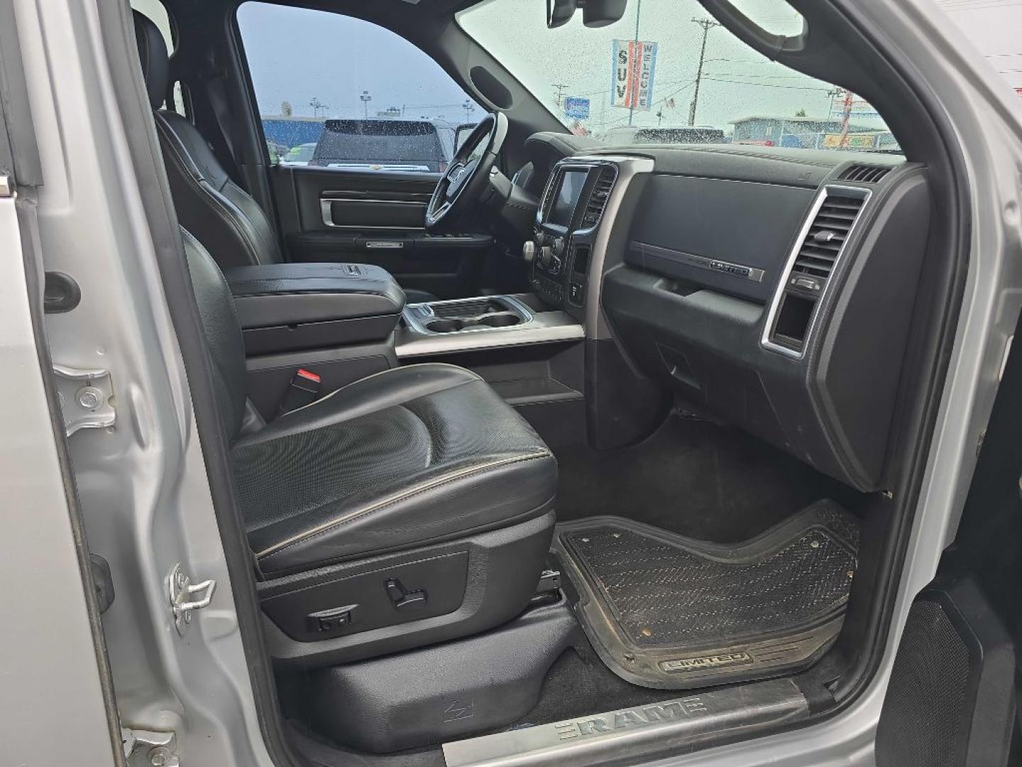 2016 SILVER RAM 1500 LONGHORN (1C6RR7WT0GS) with an 5.7L engine, Automatic transmission, located at 2525 S. Cushman, Fairbanks, AK, 99701, (907) 452-5707, 64.824036, -147.712311- Photo#3