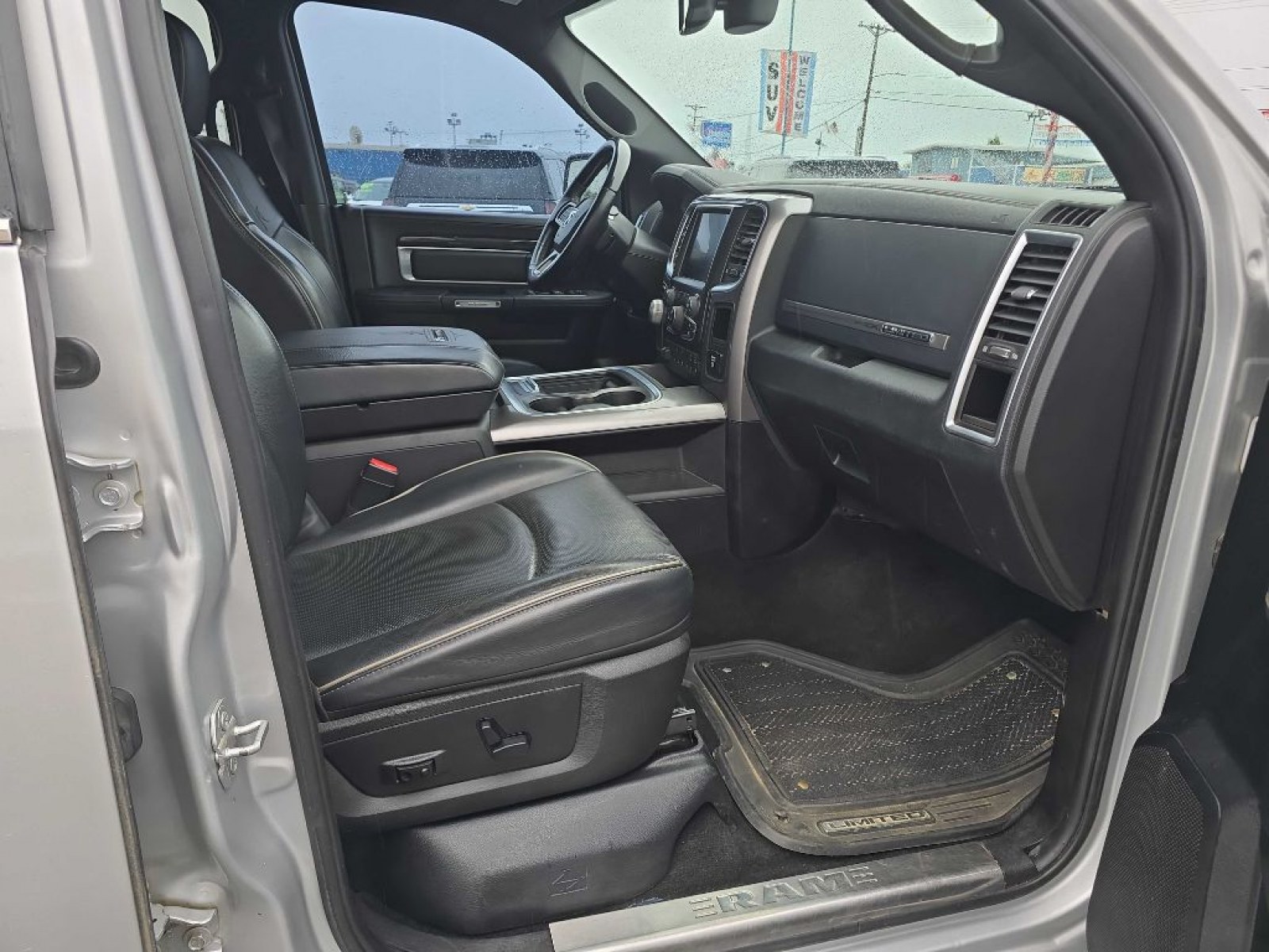 2016 SILVER RAM 1500 LONGHORN (1C6RR7WT0GS) with an 5.7L engine, Automatic transmission, located at 2525 S. Cushman, Fairbanks, AK, 99701, (907) 452-5707, 64.824036, -147.712311 - Photo#3