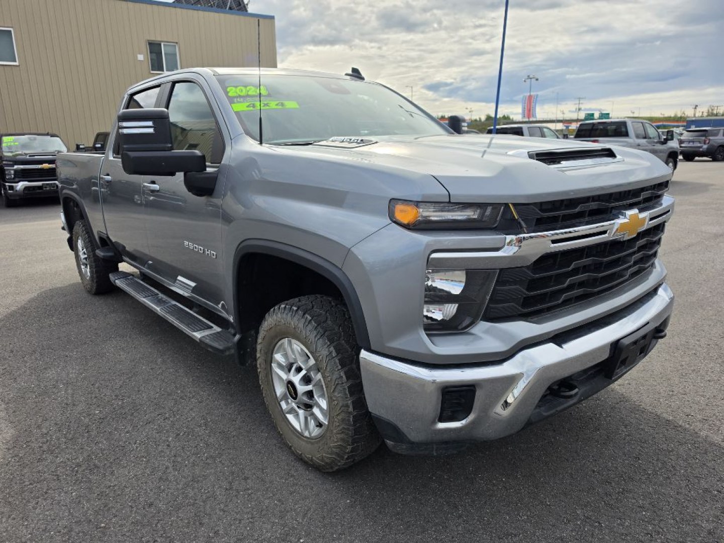 2024 SILVER CHEVROLET SILVERADO 2500 HEAVY DUTY LT (1GC4YNE7XRF) with an 6.6L engine, Automatic transmission, located at 2525 S. Cushman, Fairbanks, AK, 99701, (907) 452-5707, 64.824036, -147.712311- Photo#0