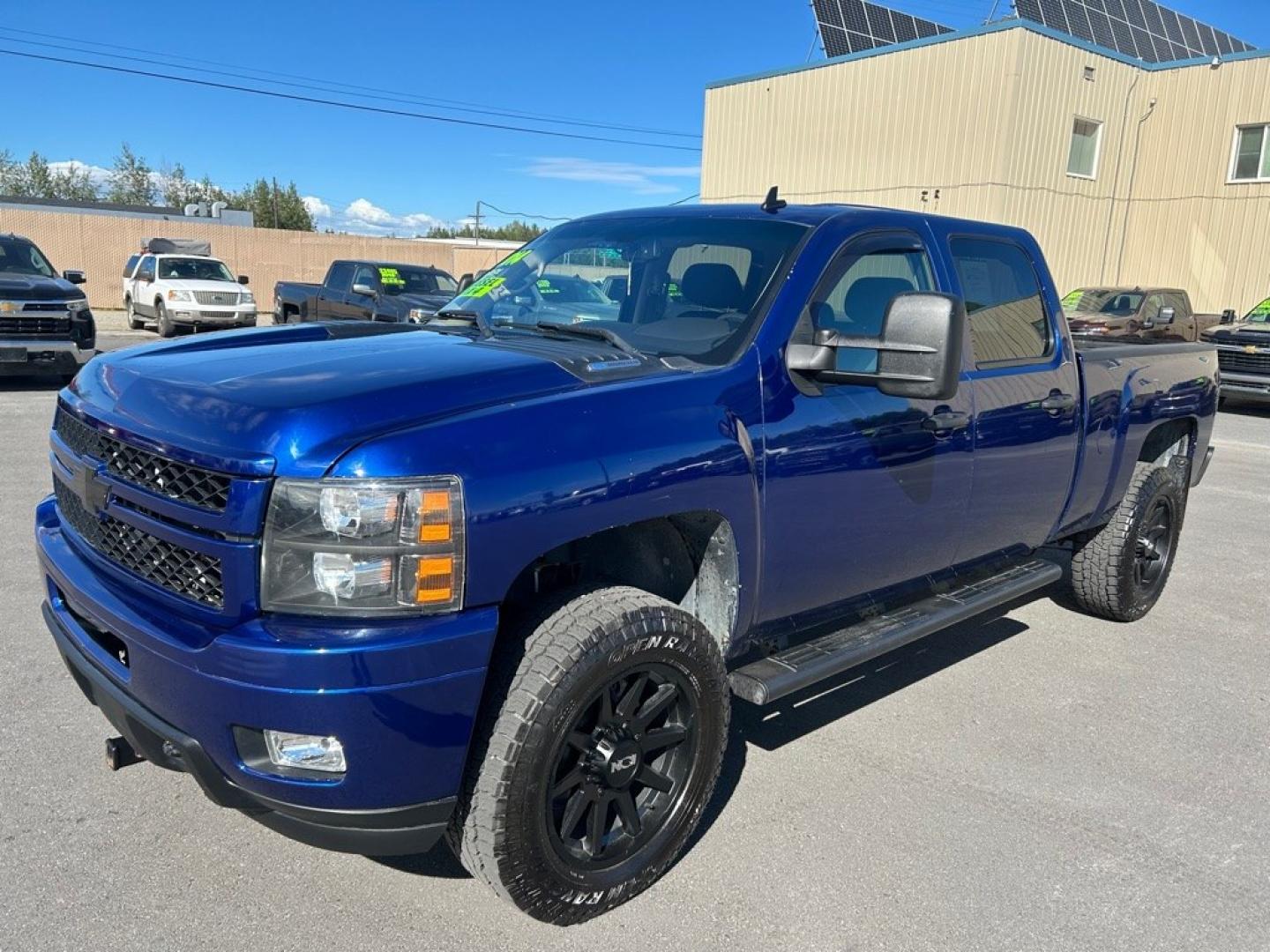 2014 BLUE CHEVROLET SILVERADO 2500 HEAVY DUTY LT (1GC1KXC8XEF) with an 6.6L engine, Automatic transmission, located at 2525 S. Cushman, Fairbanks, AK, 99701, (907) 452-5707, 64.824036, -147.712311- Photo#0
