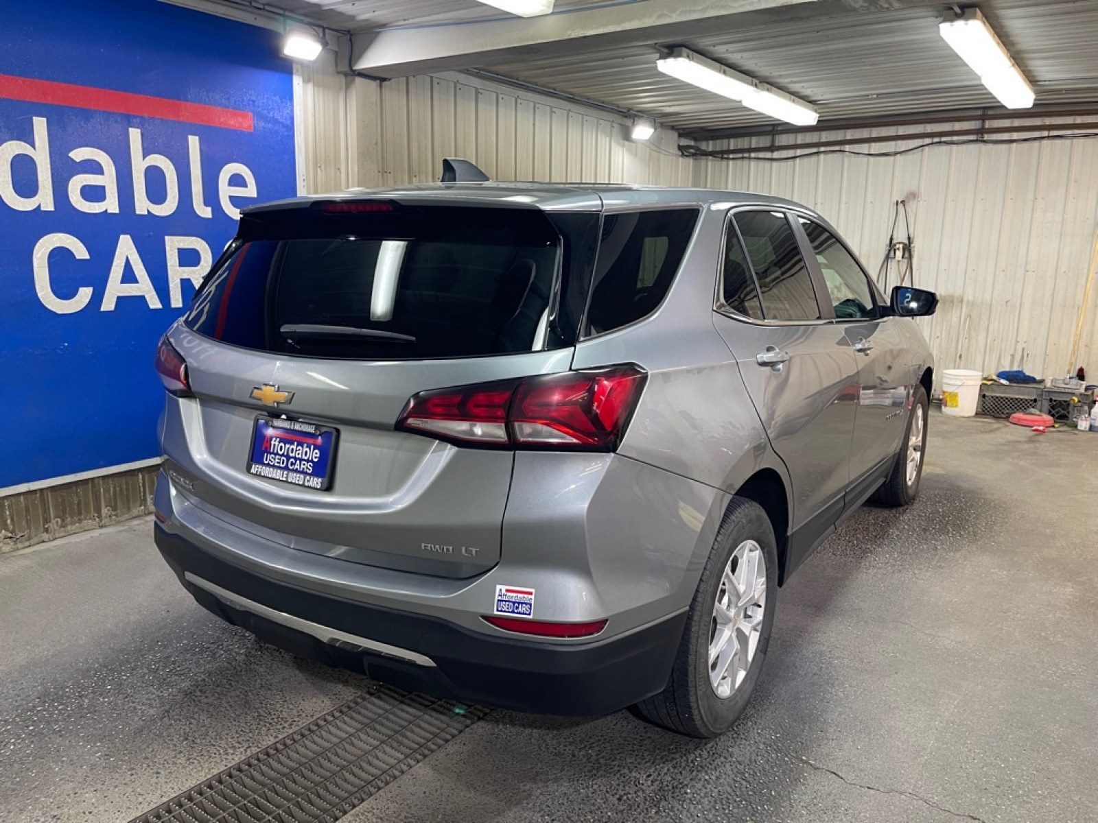 2023 GRAY CHEVROLET EQUINOX LT (3GNAXUEG7PS) with an 1.5L engine, Automatic transmission, located at 2525 S. Cushman, Fairbanks, AK, 99701, (907) 452-5707, 64.824036, -147.712311 - Photo#2