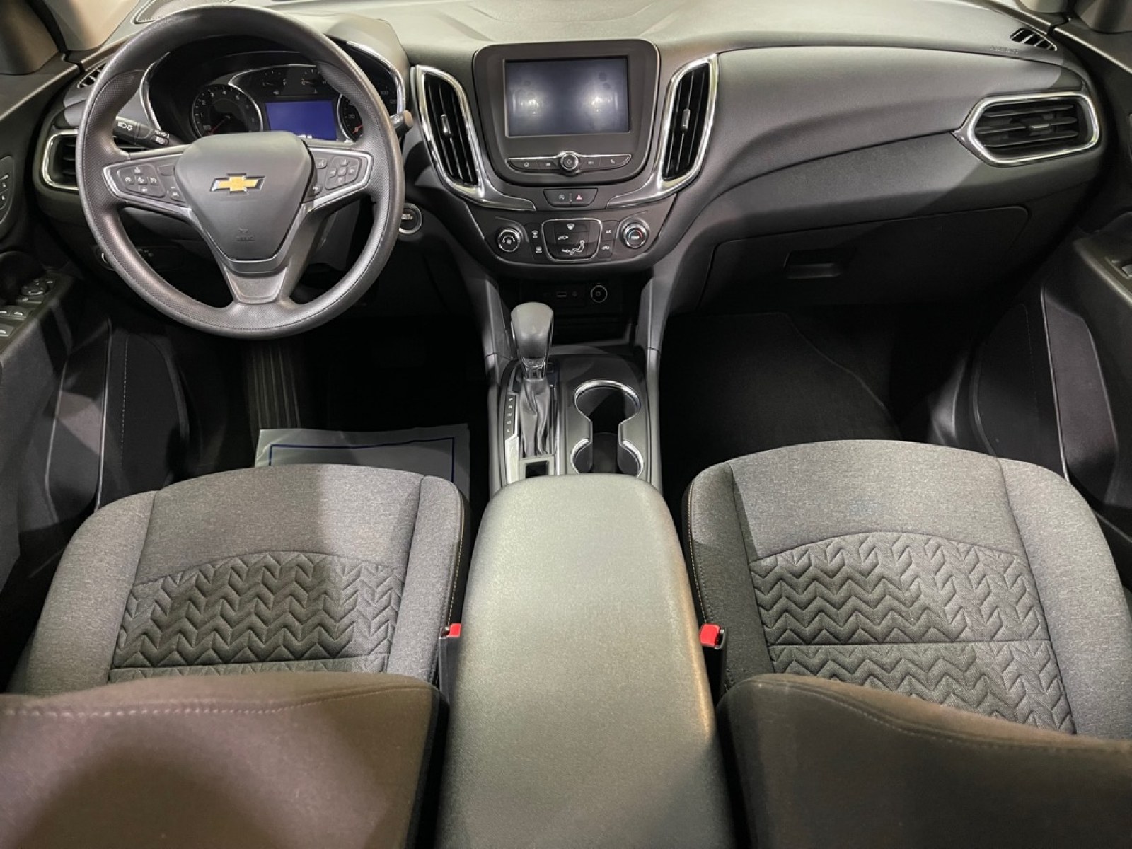 2023 GRAY CHEVROLET EQUINOX LT (3GNAXUEG7PS) with an 1.5L engine, Automatic transmission, located at 2525 S. Cushman, Fairbanks, AK, 99701, (907) 452-5707, 64.824036, -147.712311 - Photo#5