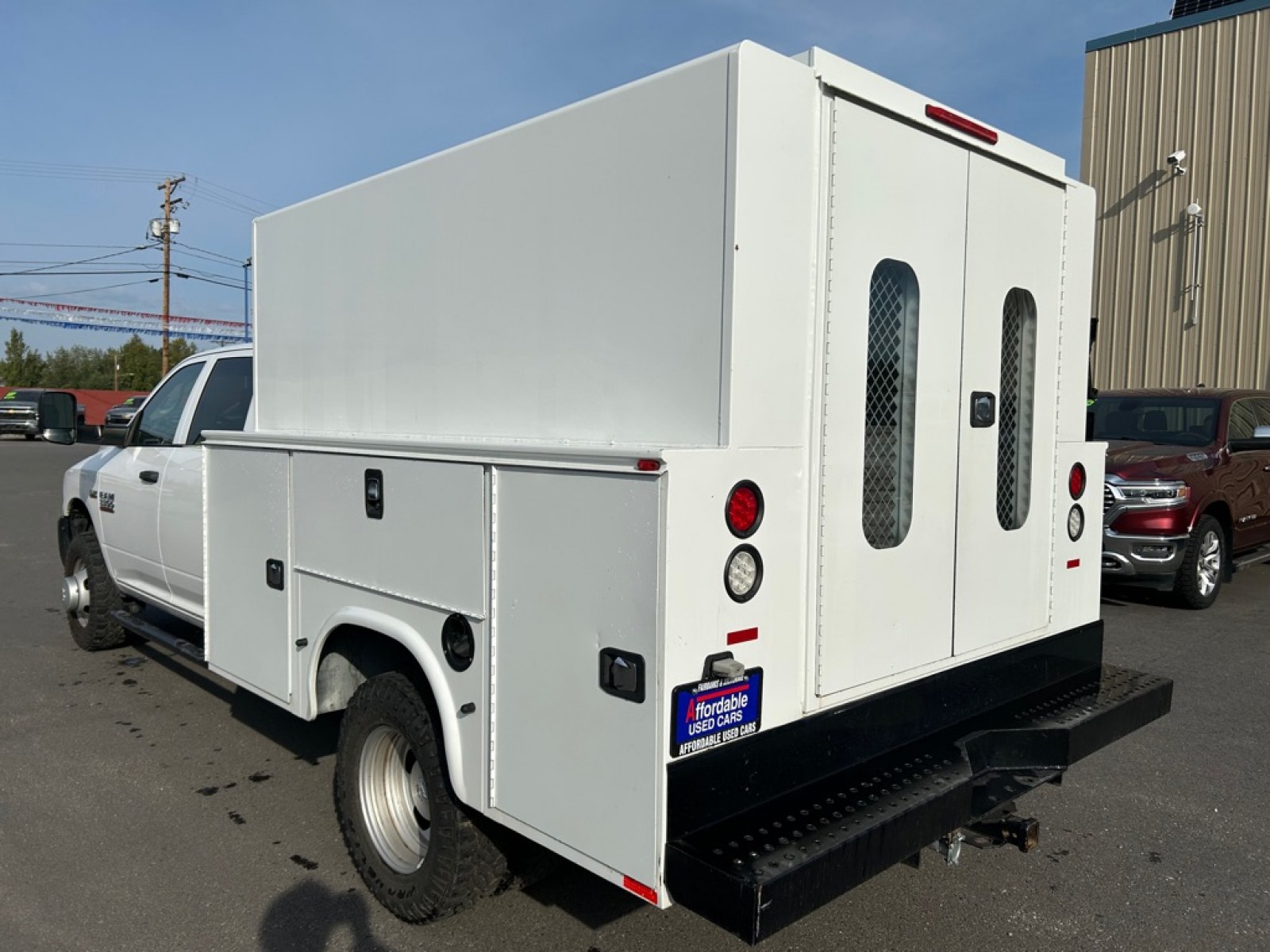 2015 WHITE RAM 3500 (3C7WRTCJ2FG) with an 6.4L engine, Automatic transmission, located at 2525 S. Cushman, Fairbanks, AK, 99701, (907) 452-5707, 64.824036, -147.712311 - Photo#3