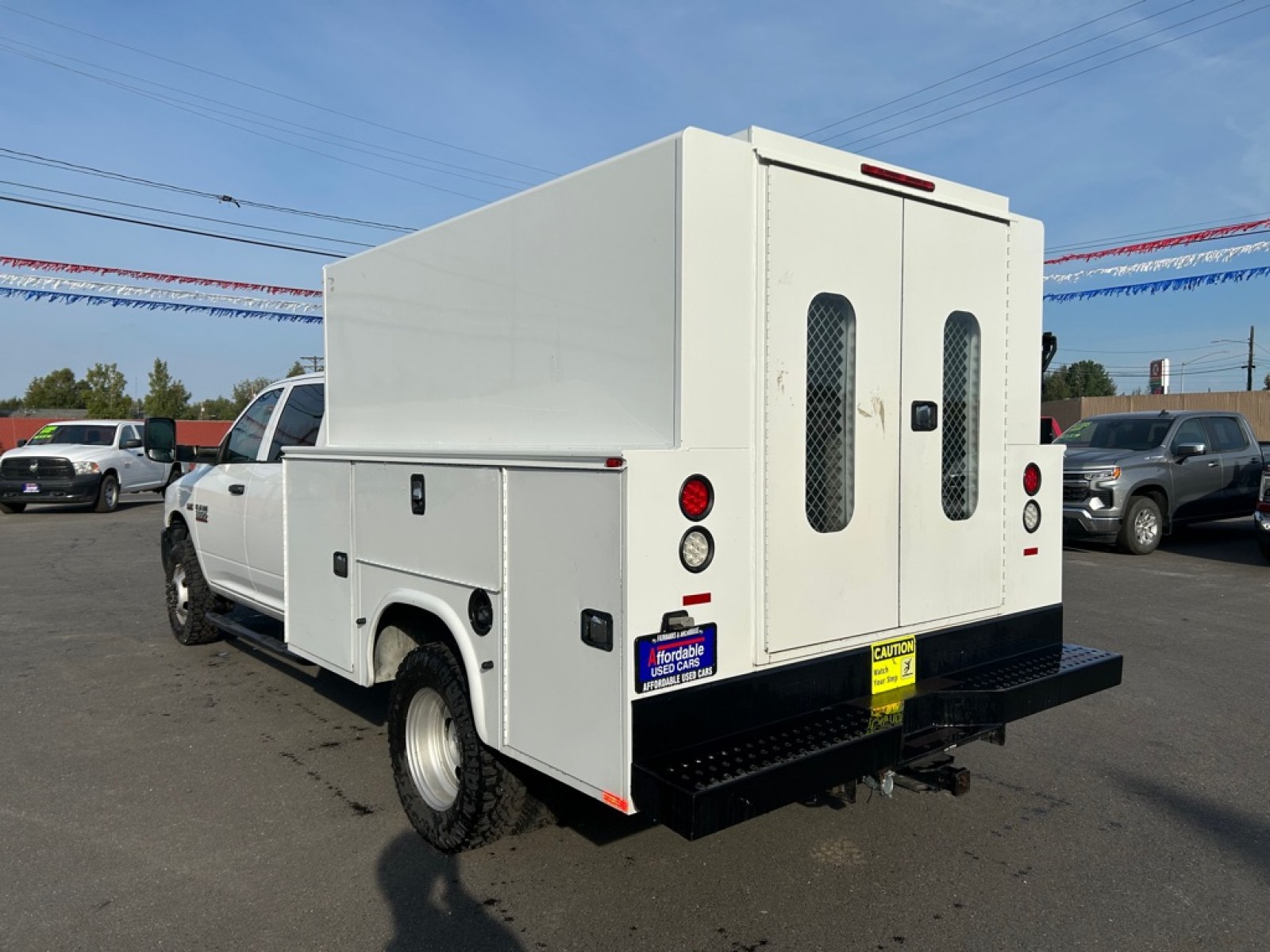 2015 WHITE RAM 3500 (3C7WRTCJ4FG) with an 6.4L engine, Automatic transmission, located at 2525 S. Cushman, Fairbanks, AK, 99701, (907) 452-5707, 64.824036, -147.712311 - Photo#3