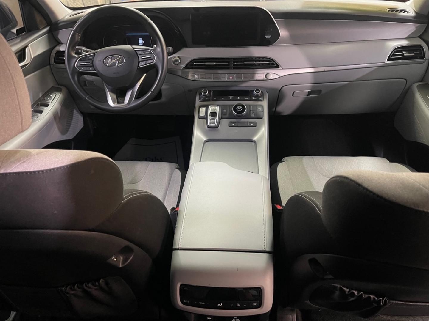 2020 GREY HYUNDAI PALISADE SEL (KM8R34HE6LU) with an 3.8L engine, Automatic transmission, located at 2525 S. Cushman, Fairbanks, AK, 99701, (907) 452-5707, 64.824036, -147.712311- Photo#5