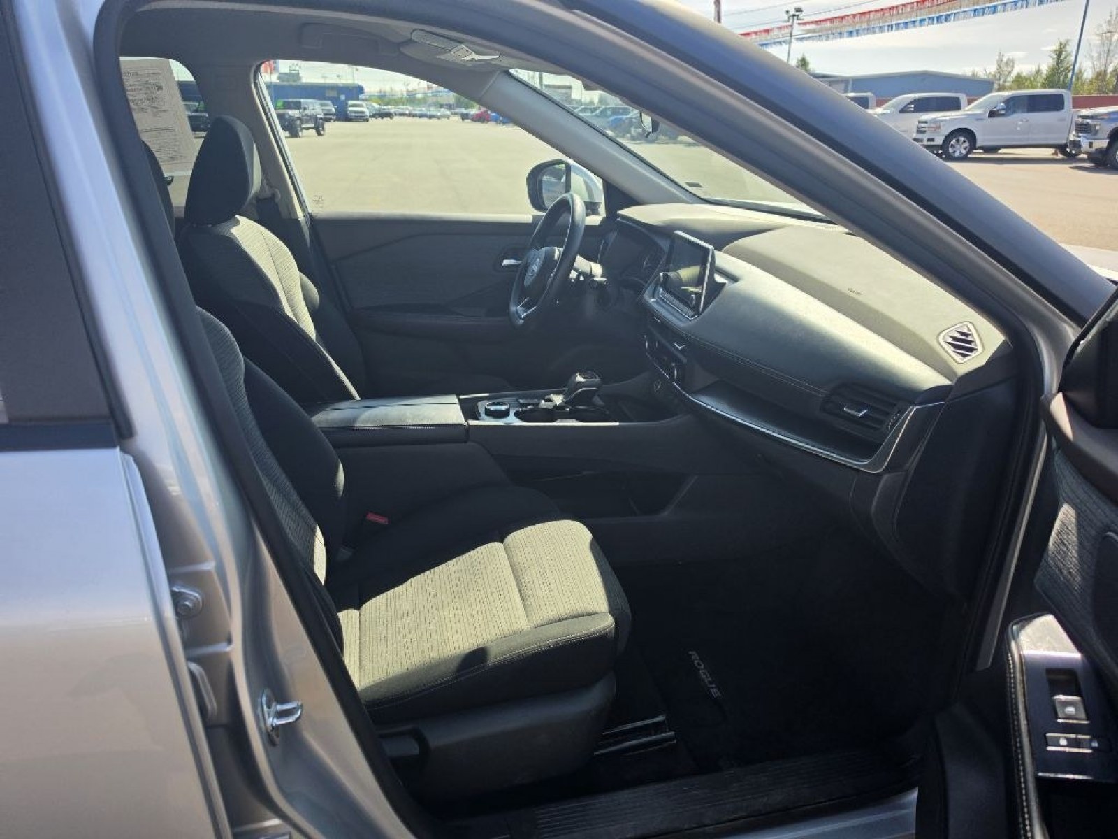 2023 SILVER NISSAN ROGUE SV (5N1BT3BB1PC) with an 1.5L engine, Continuously Variable transmission, located at 2525 S. Cushman, Fairbanks, AK, 99701, (907) 452-5707, 64.824036, -147.712311 - Photo#2