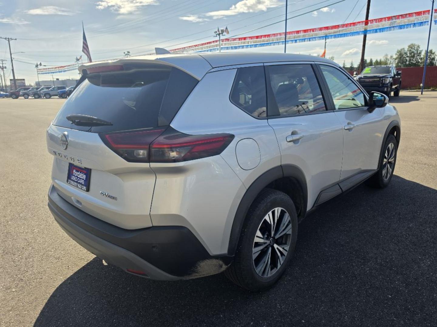 2023 SILVER NISSAN ROGUE SV (5N1BT3BB1PC) with an 1.5L engine, Continuously Variable transmission, located at 2525 S. Cushman, Fairbanks, AK, 99701, (907) 452-5707, 64.824036, -147.712311- Photo#4