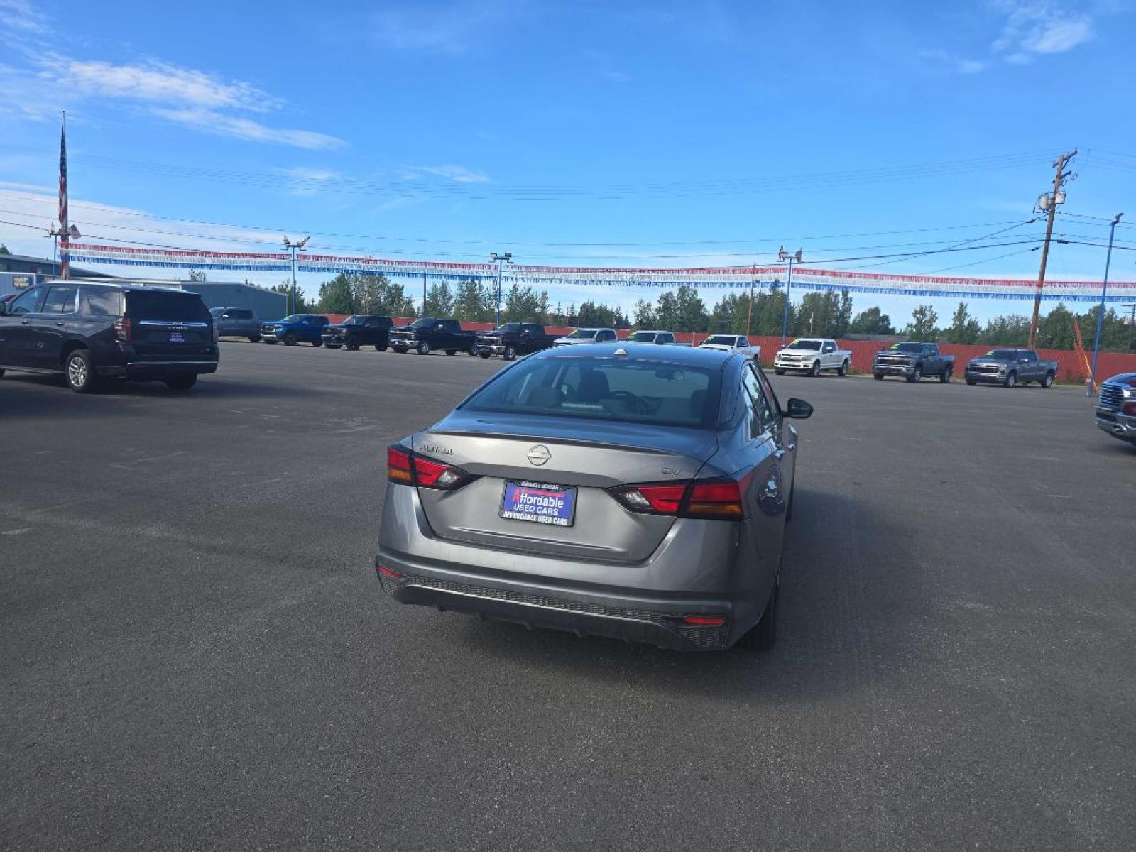 2024 SILVER NISSAN ALTIMA SV (1N4BL4DV4RN) with an 2.5L engine, Continuously Variable transmission, located at 2525 S. Cushman, Fairbanks, AK, 99701, (907) 452-5707, 64.824036, -147.712311 - Photo#2