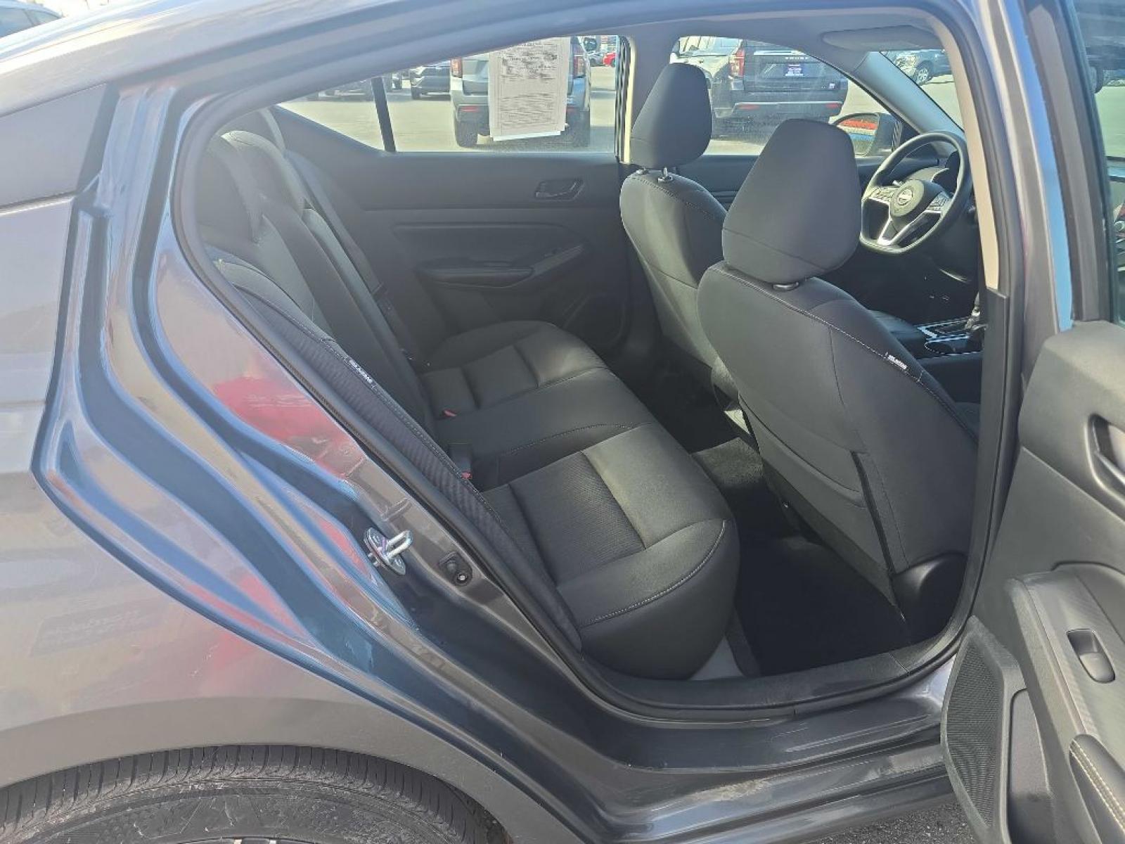 2024 SILVER NISSAN ALTIMA SV (1N4BL4DV4RN) with an 2.5L engine, Continuously Variable transmission, located at 2525 S. Cushman, Fairbanks, AK, 99701, (907) 452-5707, 64.824036, -147.712311 - Photo#4