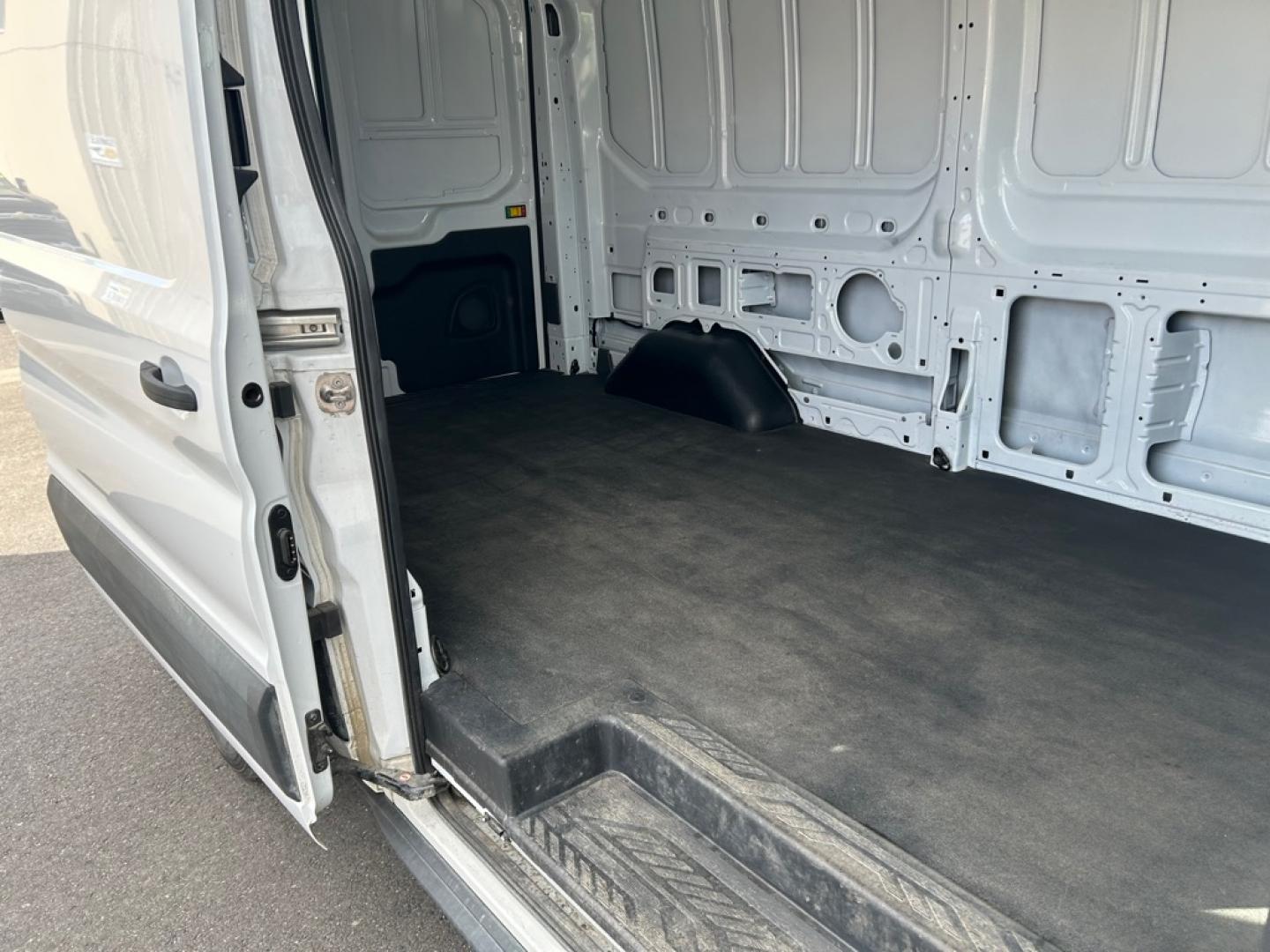 2025 WHITE FORD TRANSIT T-250 (1FTBR2C89SK) with an 3.5L engine, Automatic transmission, located at 2525 S. Cushman, Fairbanks, AK, 99701, (907) 452-5707, 64.824036, -147.712311- Photo#4