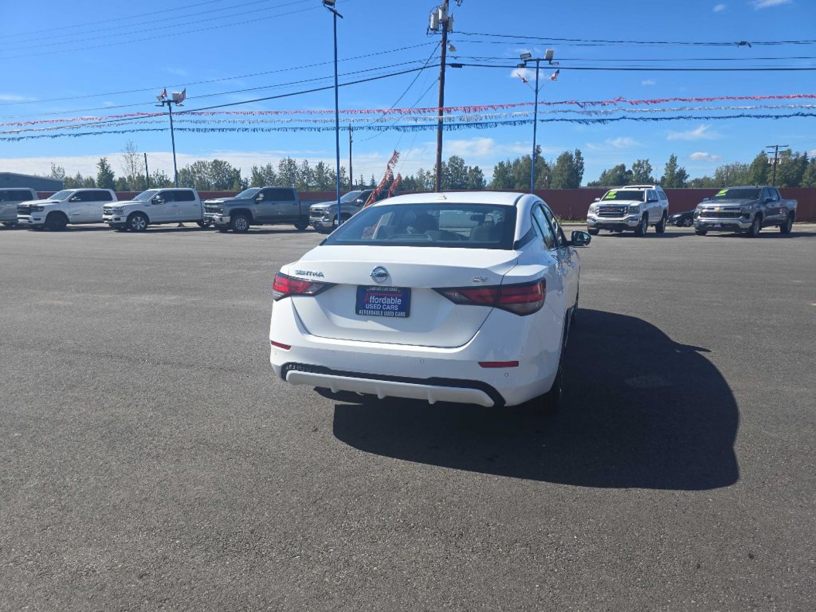 2023 WHITE NISSAN SENTRA SV (3N1AB8CV6PY) with an 2.0L engine, Continuously Variable transmission, located at 2525 S. Cushman, Fairbanks, AK, 99701, (907) 452-5707, 64.824036, -147.712311 - Photo#4