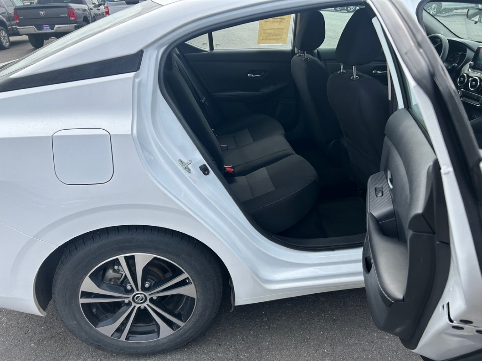 2023 WHITE NISSAN SENTRA SV (3N1AB8CV6PY) with an 2.0L engine, Continuously Variable transmission, located at 2525 S. Cushman, Fairbanks, AK, 99701, (907) 452-5707, 64.824036, -147.712311 - Photo#5