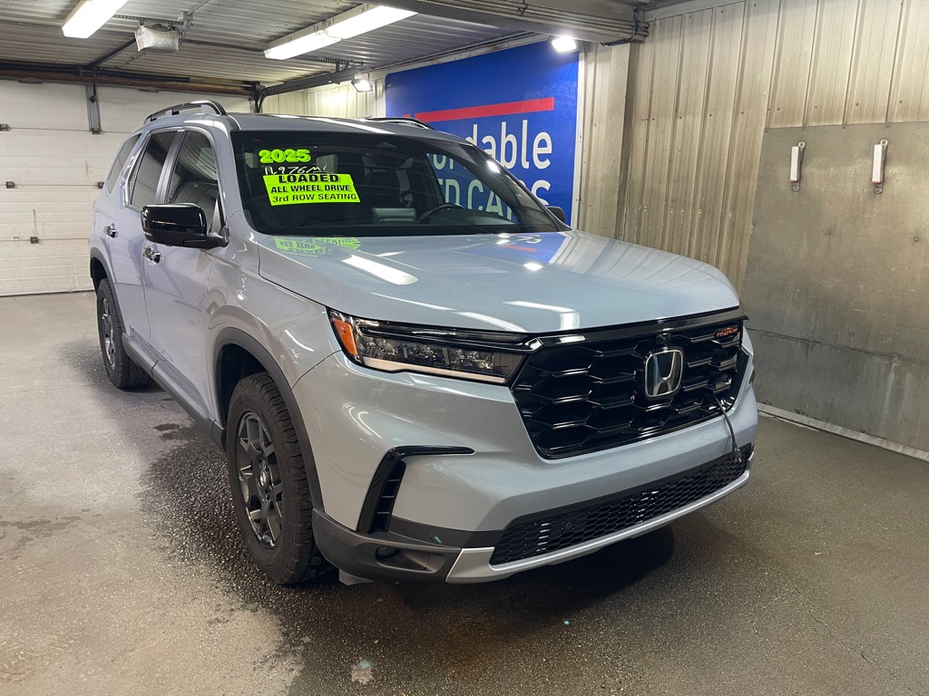 photo of 2025 HONDA PILOT TRAILSPORT
