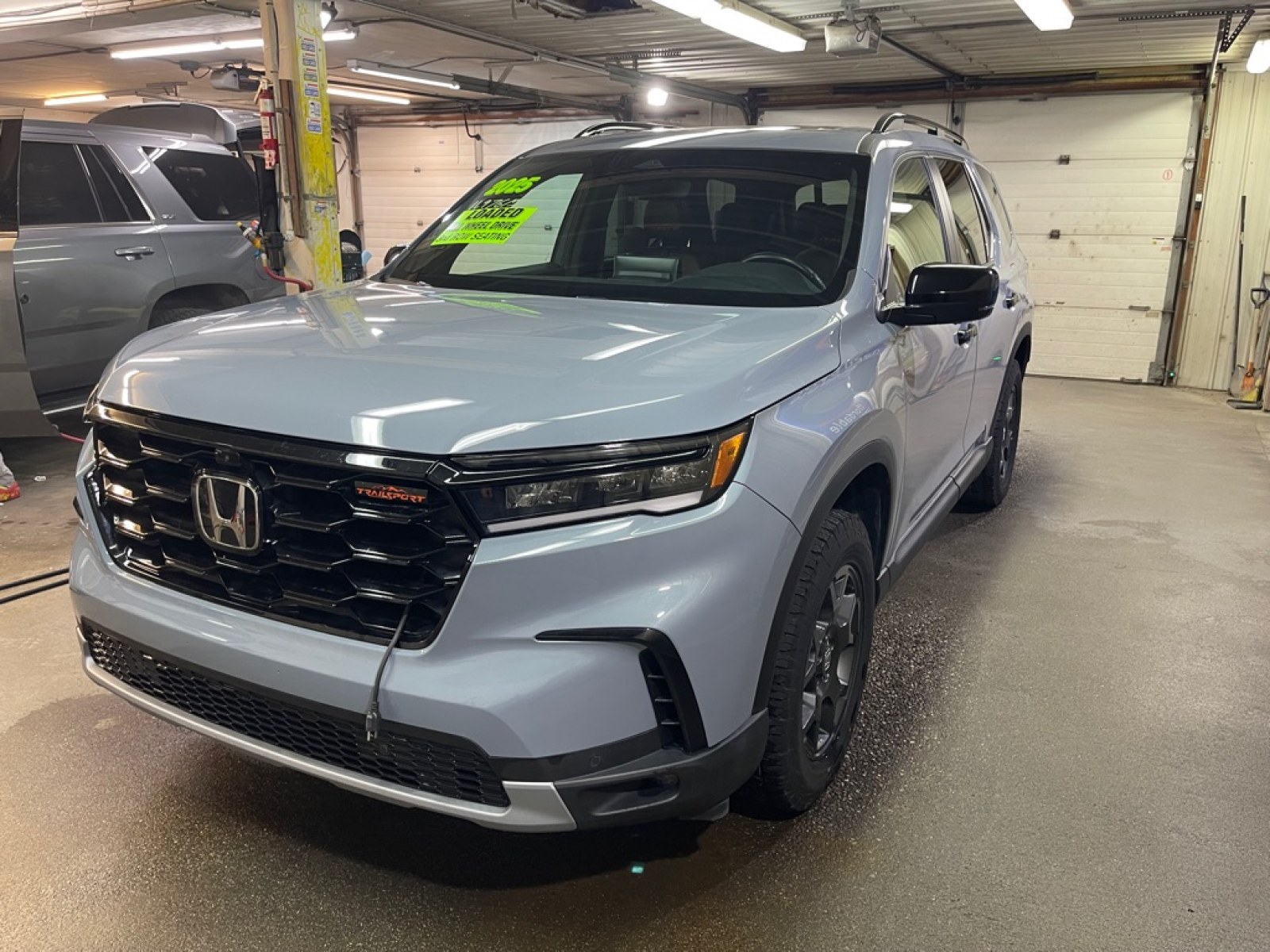 2025 GRAY HONDA PILOT TRAILSPORT (5FNYG1H66SB) with an 3.5L engine, Automatic transmission, located at 2525 S. Cushman, Fairbanks, AK, 99701, (907) 452-5707, 64.824036, -147.712311 - Photo#1