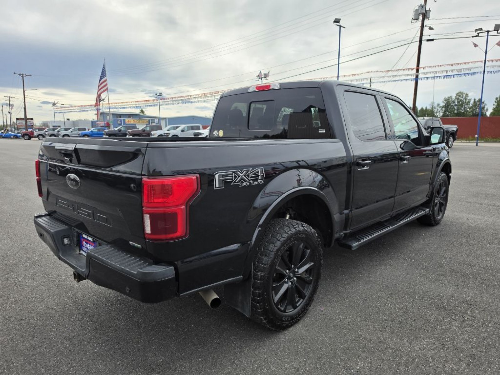 2020 BLACK FORD F150 LARIAT SUPERCREW (1FTEW1E40LF) with an 3.5L engine, Automatic transmission, located at 2525 S. Cushman, Fairbanks, AK, 99701, (907) 452-5707, 64.824036, -147.712311 - Photo#2