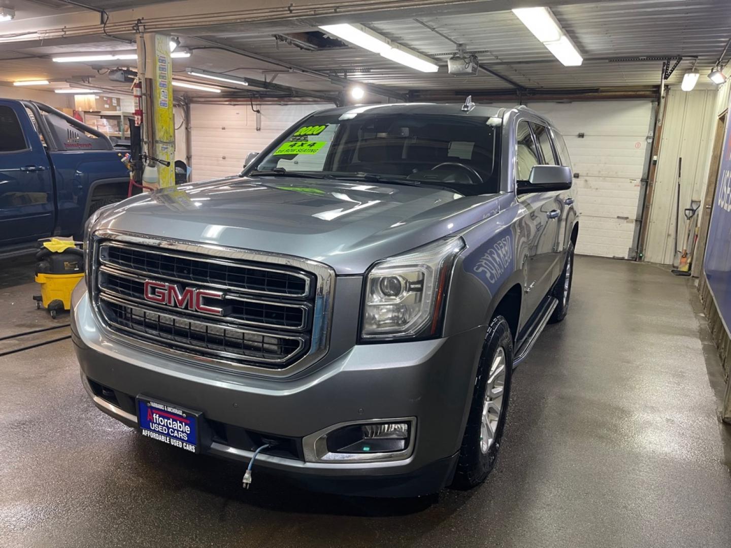 2020 SILVER GMC YUKON SLE (1GKS2AKC2LR) with an 5.3L engine, Automatic transmission, located at 2525 S. Cushman, Fairbanks, AK, 99701, (907) 452-5707, 64.824036, -147.712311- Photo#1