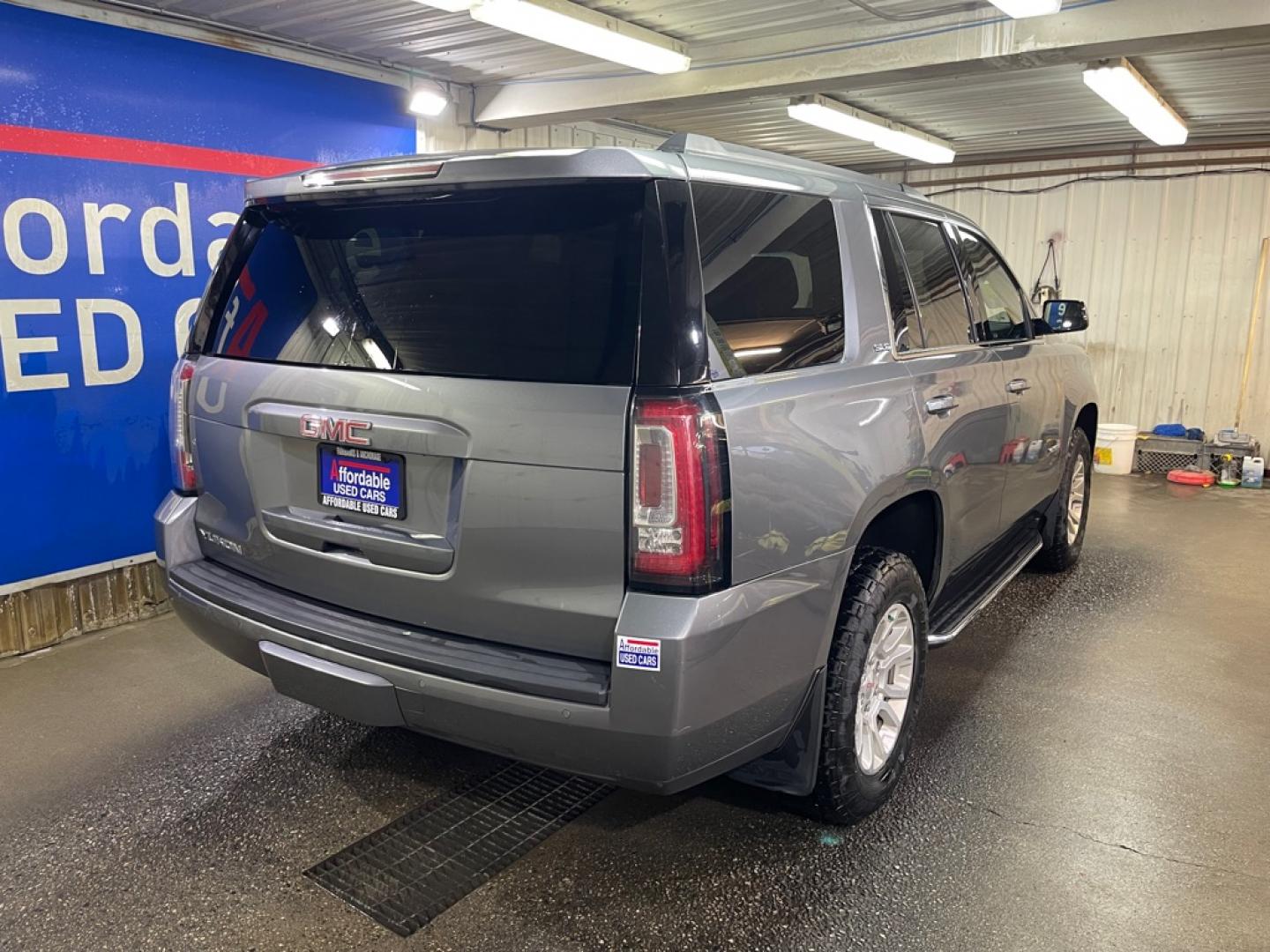 2020 SILVER GMC YUKON SLE (1GKS2AKC2LR) with an 5.3L engine, Automatic transmission, located at 2525 S. Cushman, Fairbanks, AK, 99701, (907) 452-5707, 64.824036, -147.712311- Photo#2