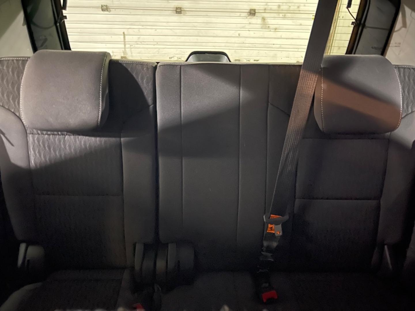 2020 SILVER GMC YUKON SLE (1GKS2AKC2LR) with an 5.3L engine, Automatic transmission, located at 2525 S. Cushman, Fairbanks, AK, 99701, (907) 452-5707, 64.824036, -147.712311- Photo#6