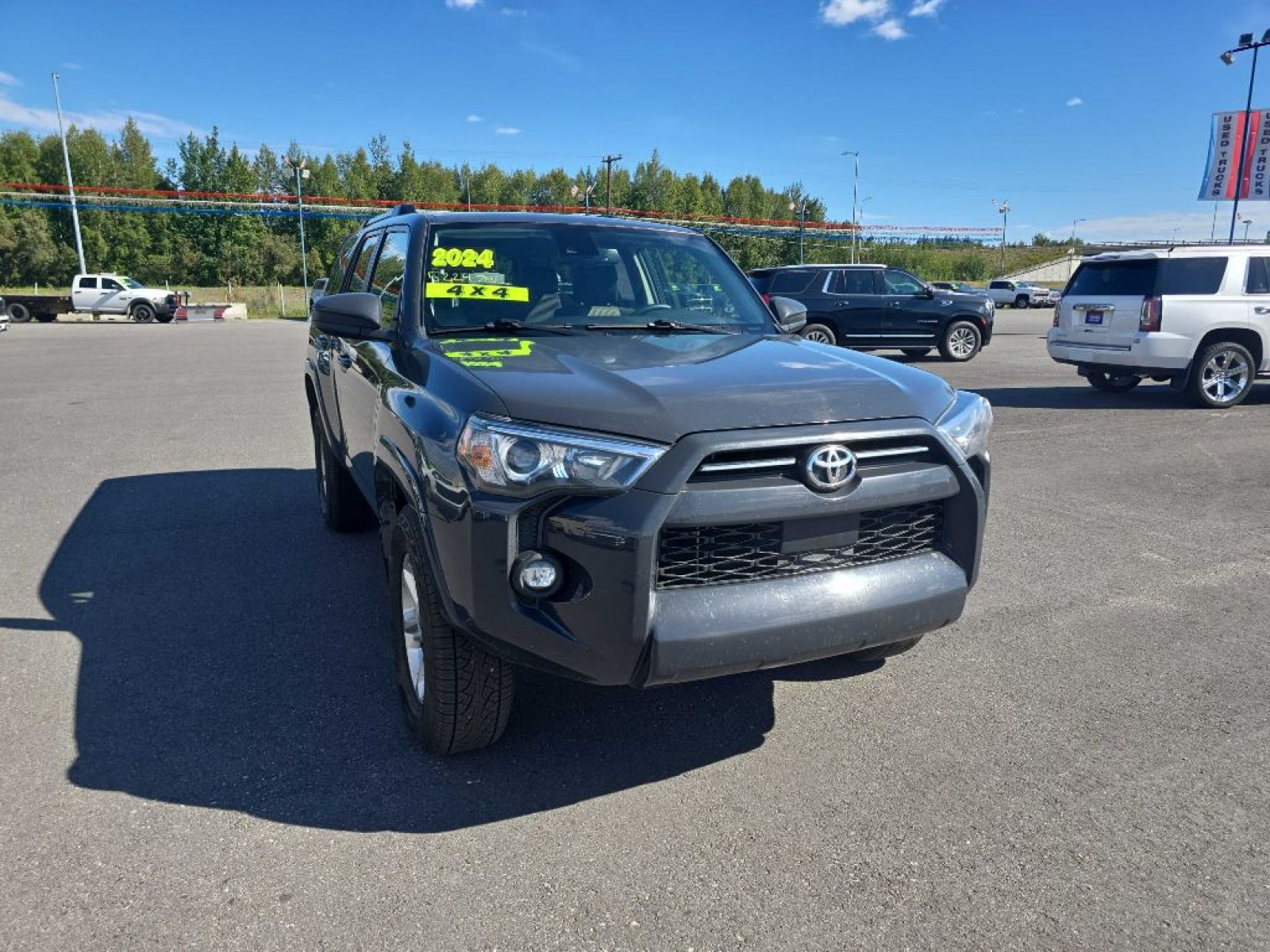 2024 GRAY TOYOTA 4RUNNER SR5/SR5 PREMIUM (JTEMU5JR9R6) with an 4.0L engine, Automatic transmission, located at 2525 S. Cushman, Fairbanks, AK, 99701, (907) 452-5707, 64.824036, -147.712311 - Photo#4