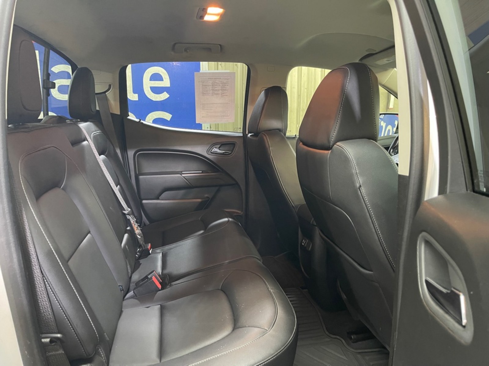 2020 WHITE CHEVROLET COLORADO ZR2 (1GCGTEEN0L1) with an 3.6L engine, Automatic transmission, located at 2525 S. Cushman, Fairbanks, AK, 99701, (907) 452-5707, 64.824036, -147.712311 - Photo#4