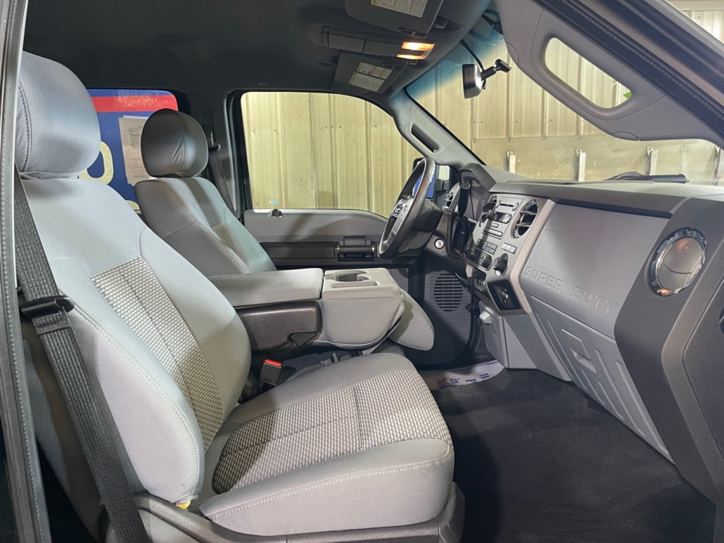 2016 GREEN FORD F350 SUPER DUTY (1FT8W3BT4GE) with an 6.7L engine, Automatic transmission, located at 2525 S. Cushman, Fairbanks, AK, 99701, (907) 452-5707, 64.824036, -147.712311- Photo#3