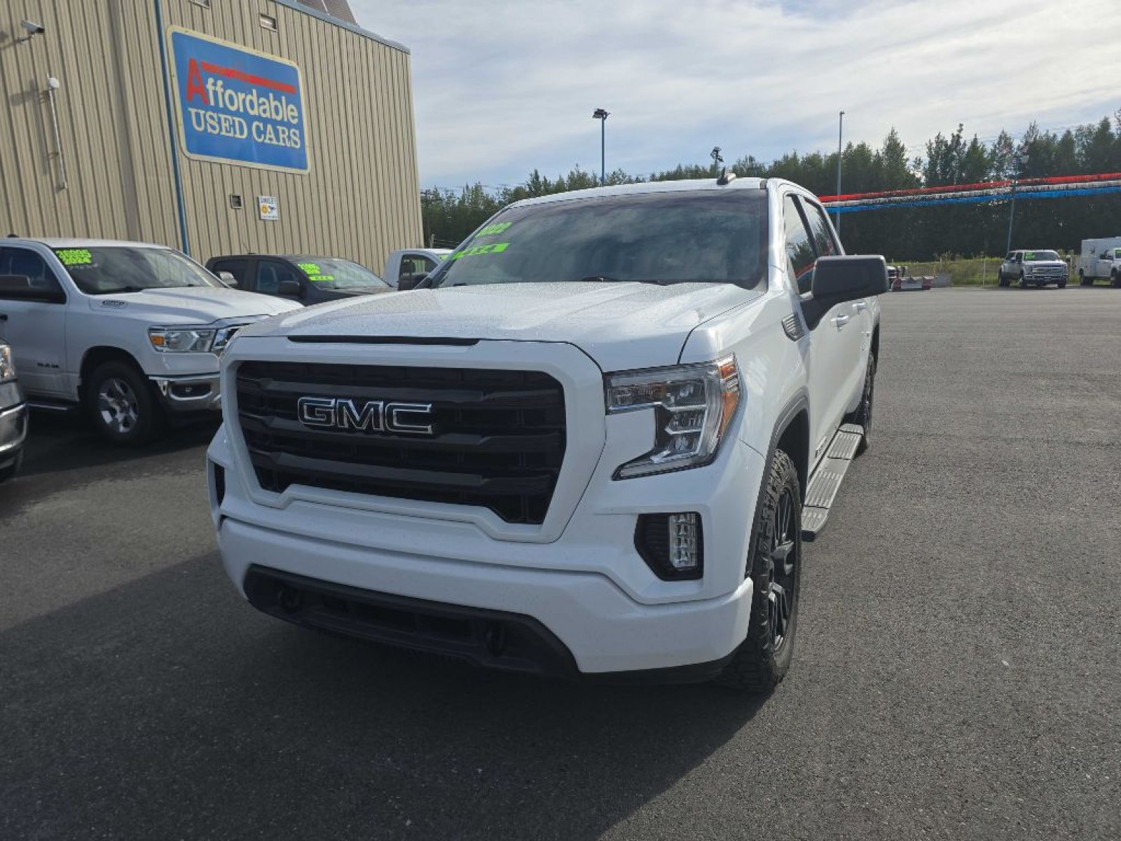 2022 WHITE GMC SIERRA LIMITED 1500 ELEVATION (3GTP9CEK7NG) with an 2.7L engine, Automatic transmission, located at 2525 S. Cushman, Fairbanks, AK, 99701, (907) 452-5707, 64.824036, -147.712311 - Photo#0