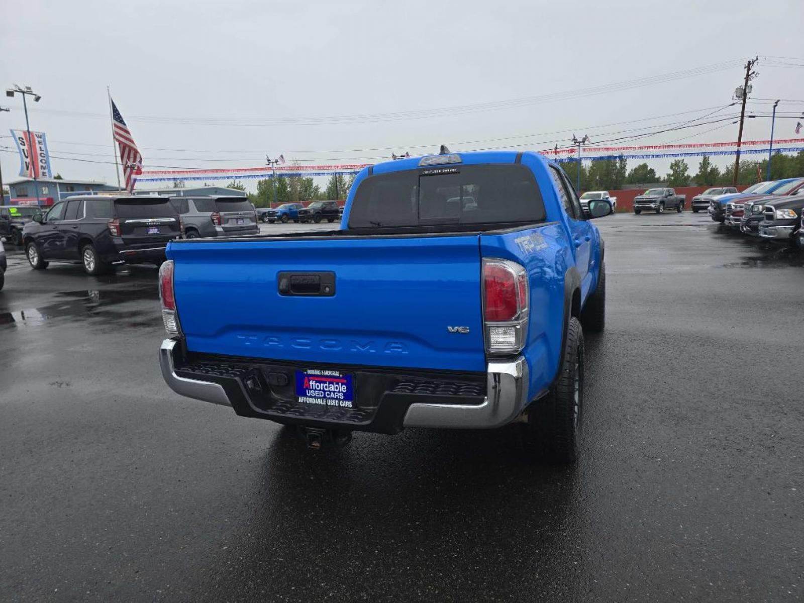 2021 BLUE TOYOTA TACOMA DOUBLE CAB (3TYCZ5AN1MT) with an 3.5L engine, Automatic transmission, located at 2525 S. Cushman, Fairbanks, AK, 99701, (907) 452-5707, 64.824036, -147.712311 - Photo#2