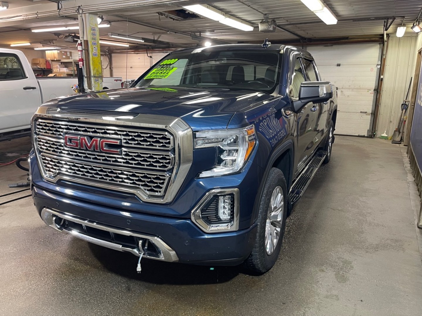 2020 BLUE GMC SIERRA DENALI 1500 DENALI (3GTU9FET3LG) with an 3.0L engine, Automatic transmission, located at 2525 S. Cushman, Fairbanks, AK, 99701, (907) 452-5707, 64.824036, -147.712311- Photo#1