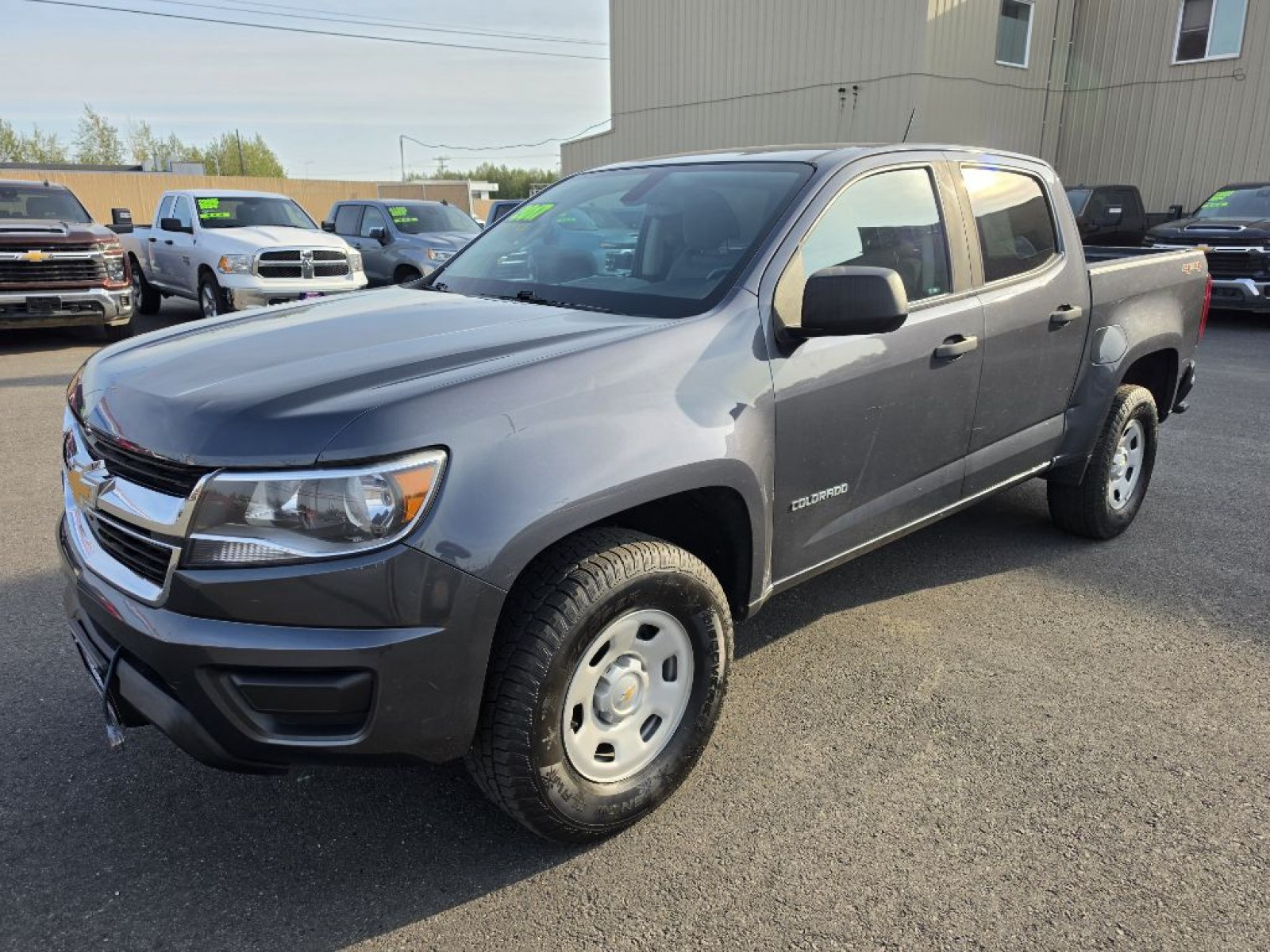 2017 GREY CHEVROLET COLORADO (1GCGTBEN2H1) with an 3.6L engine, Automatic transmission, located at 2525 S. Cushman, Fairbanks, AK, 99701, (907) 452-5707, 64.824036, -147.712311 - Photo#3