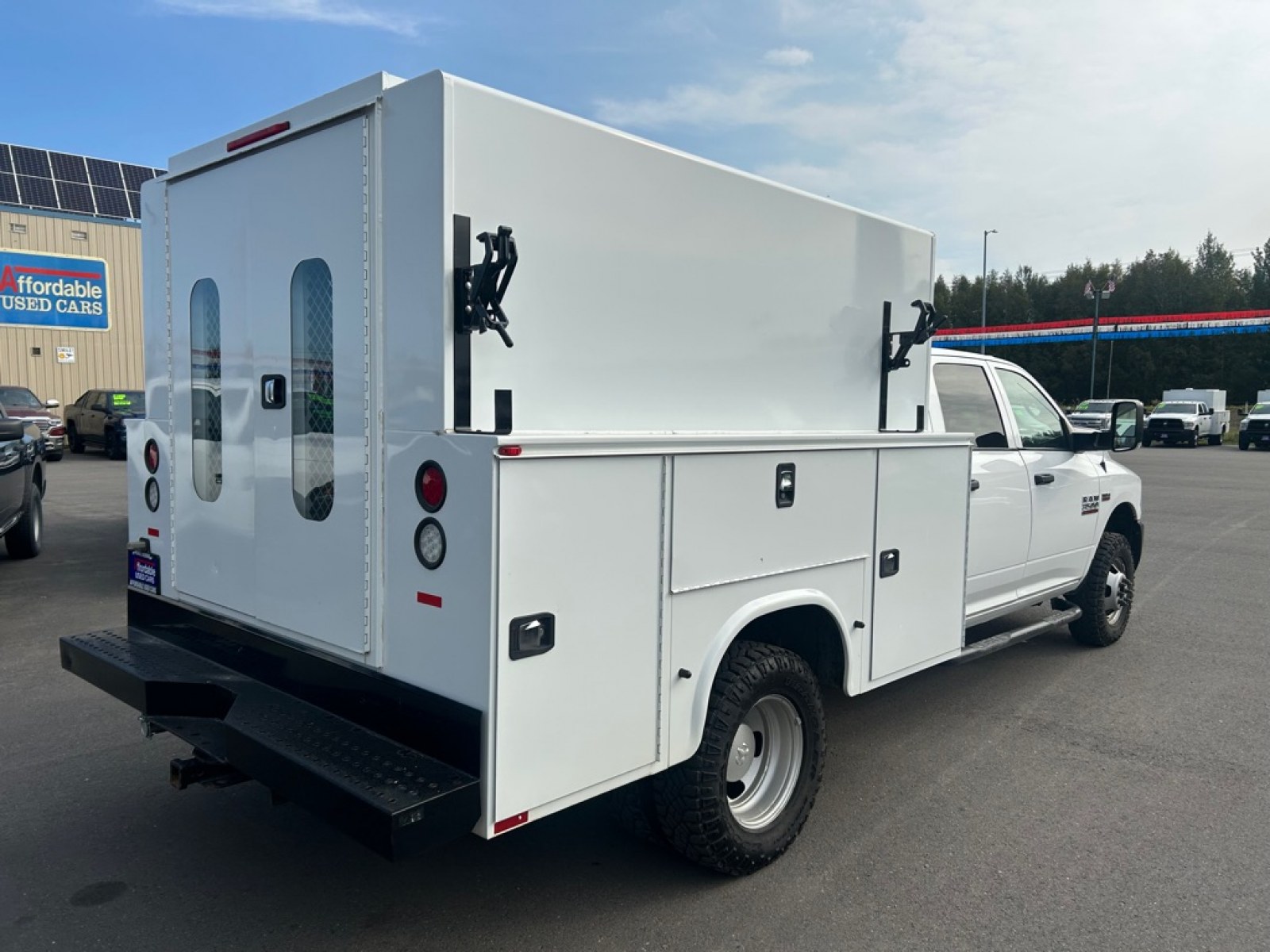 2015 WHITE RAM 3500 Utility (3C7WRTCJ9FG) with an 6.4L engine, Automatic transmission, located at 2525 S. Cushman, Fairbanks, AK, 99701, (907) 452-5707, 64.824036, -147.712311 - Photo#2