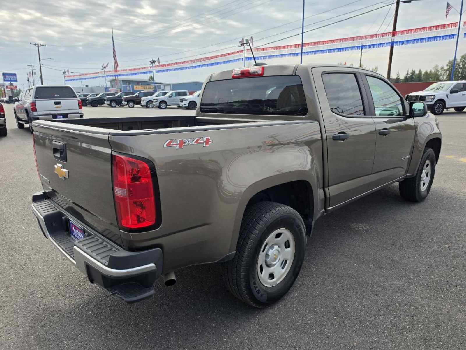2016 BROWN CHEVROLET COLORADO (1GCGTBE31G1) with an 3.6L engine, Automatic transmission, located at 2525 S. Cushman, Fairbanks, AK, 99701, (907) 452-5707, 64.824036, -147.712311 - Photo#3