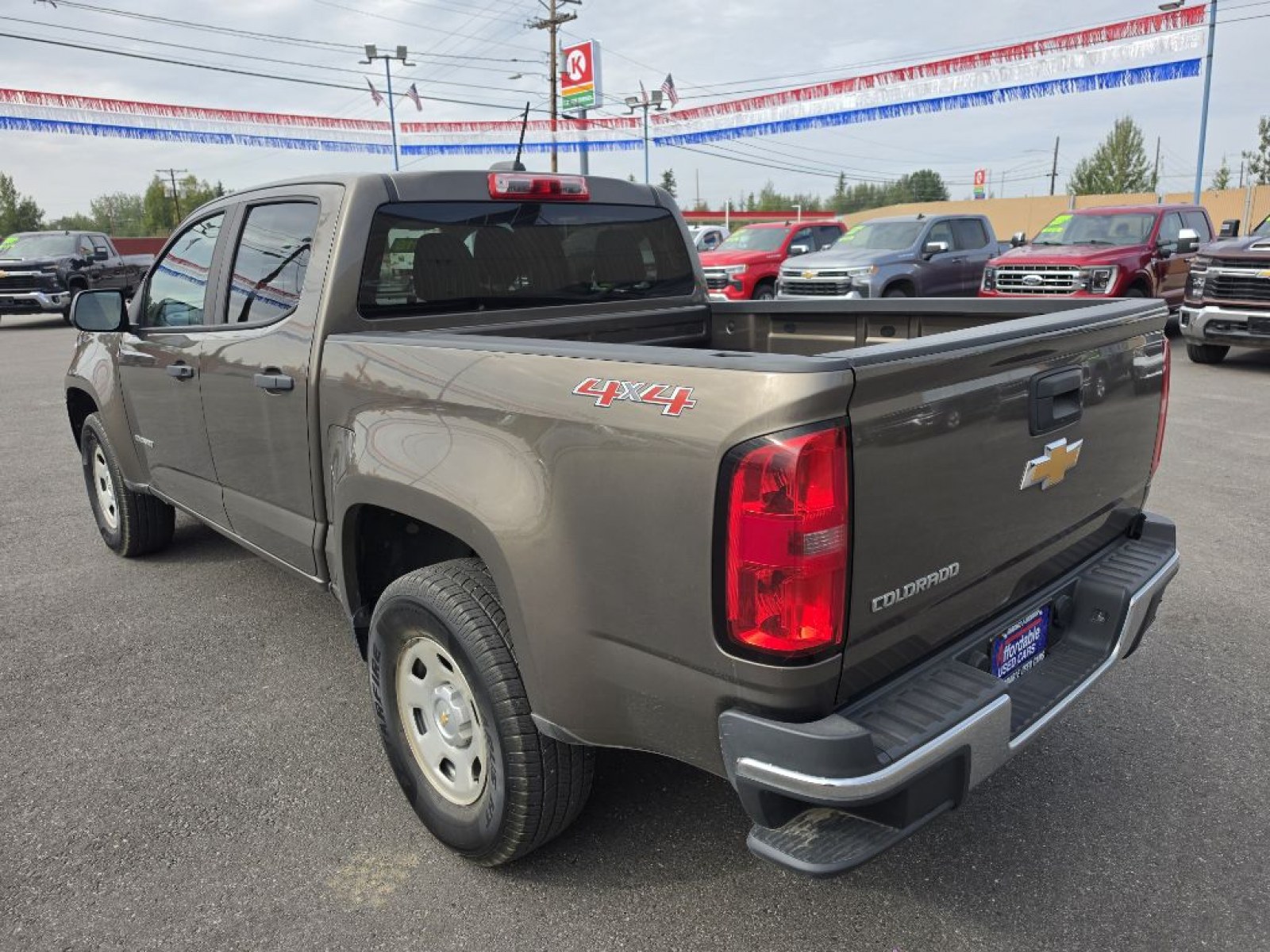 2016 BROWN CHEVROLET COLORADO (1GCGTBE31G1) with an 3.6L engine, Automatic transmission, located at 2525 S. Cushman, Fairbanks, AK, 99701, (907) 452-5707, 64.824036, -147.712311 - Photo#4