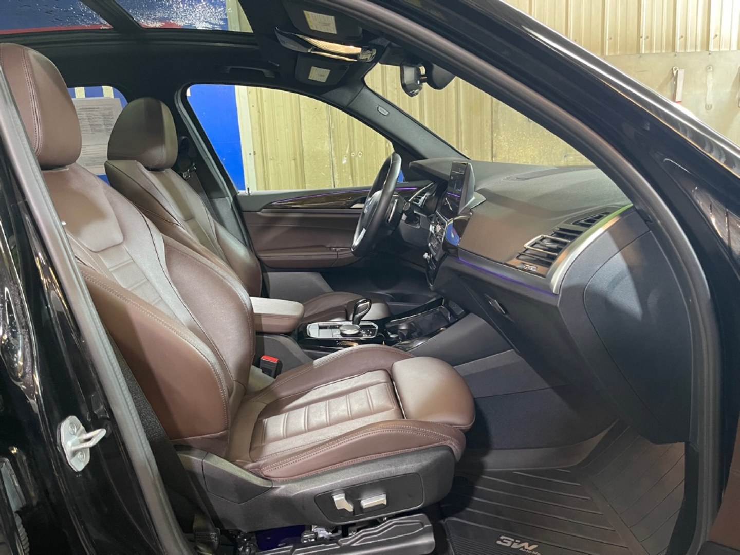 2022 BLACK BMW X3 XDRIVE30I (5UX53DP0XN9) with an 2.0L engine, Automatic transmission, located at 2525 S. Cushman, Fairbanks, AK, 99701, (907) 452-5707, 64.824036, -147.712311- Photo#3