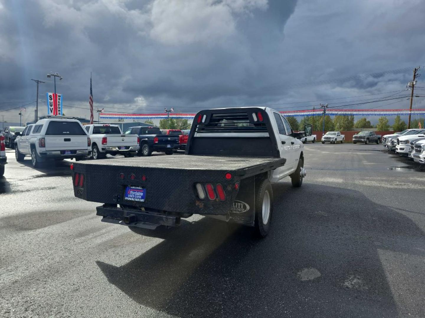 2020 WHITE RAM 3500 (3C7WRTCL6LG) with an 6.7L engine, Automatic transmission, located at 2525 S. Cushman, Fairbanks, AK, 99701, (907) 452-5707, 64.824036, -147.712311- Photo#2