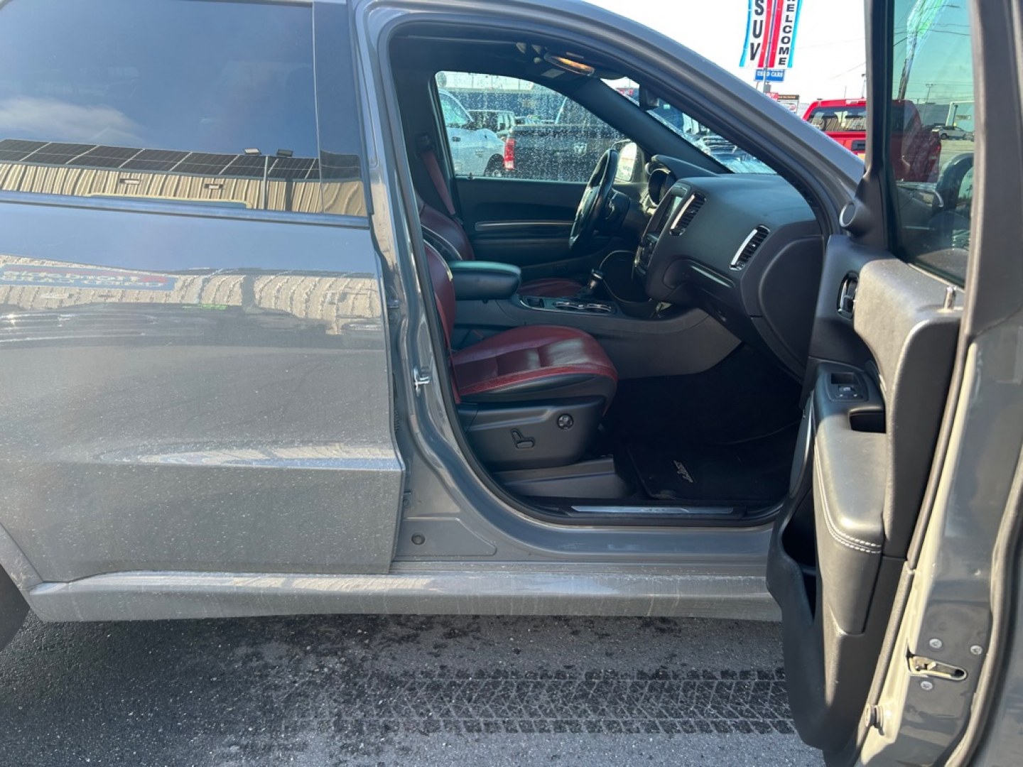 2020 GRAY DODGE DURANGO SRT SRT (1C4SDJGJ3LC) with an 6.4L engine, Automatic transmission, located at 2525 S. Cushman, Fairbanks, AK, 99701, (907) 452-5707, 64.824036, -147.712311- Photo#4