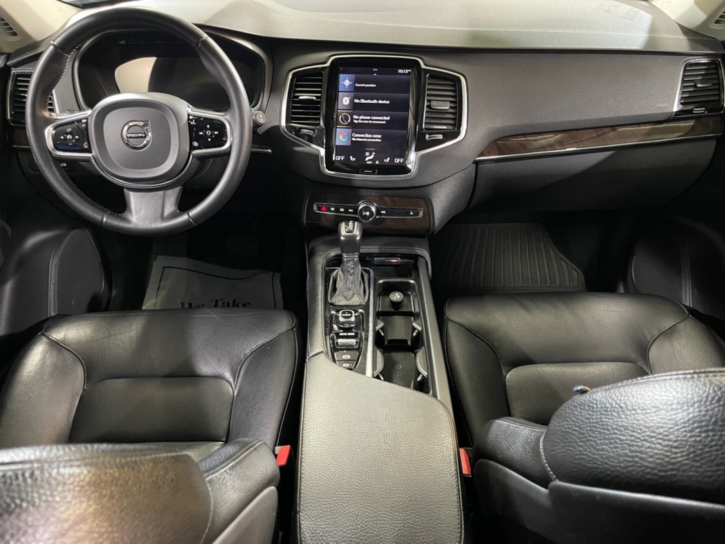 2016 BLACK VOLVO XC90 T6 (YV4A22PK1G1) with an 2.0L engine, Automatic transmission, located at 2525 S. Cushman, Fairbanks, AK, 99701, (907) 452-5707, 64.824036, -147.712311- Photo#6