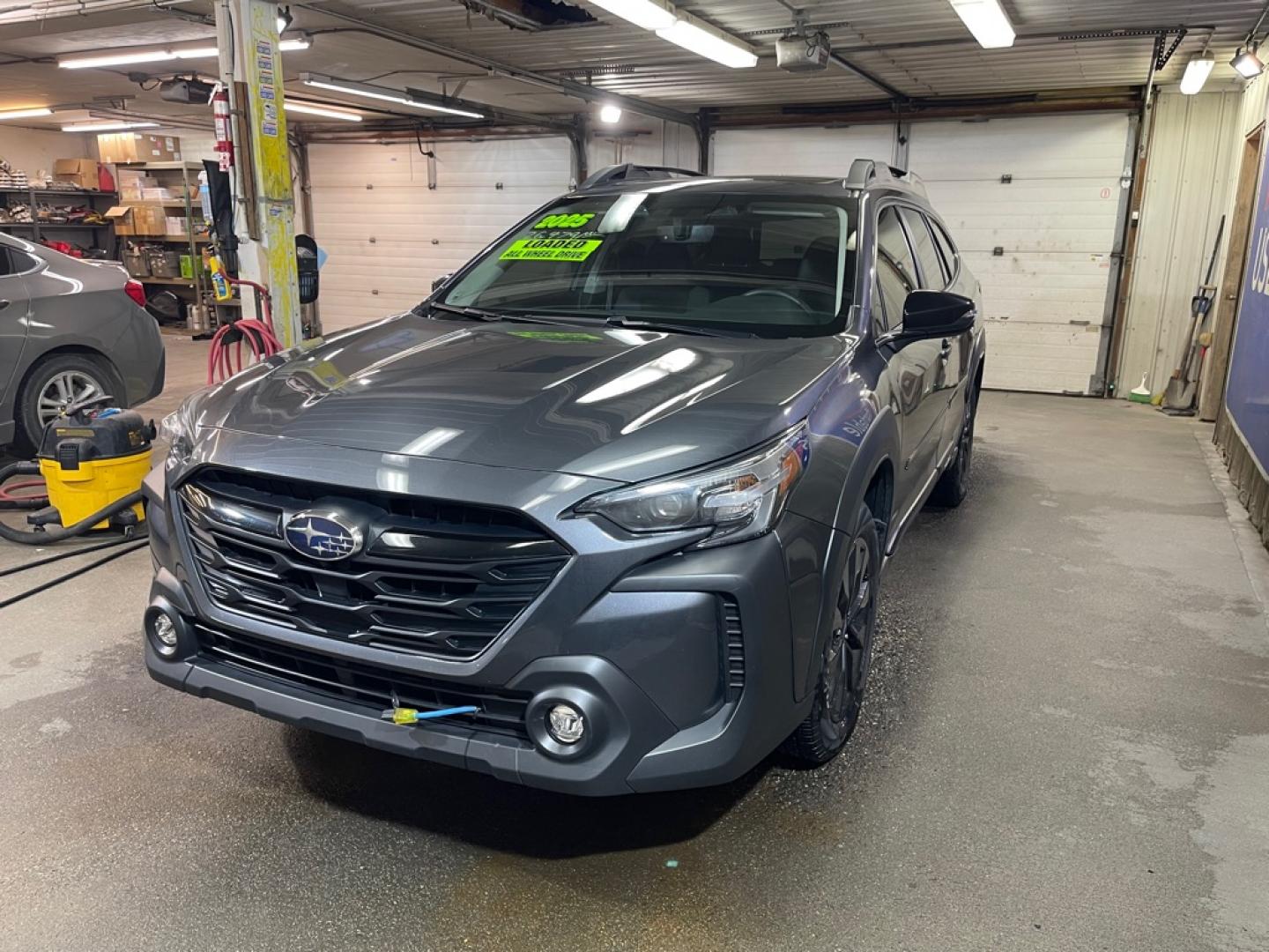 2025 GRAY SUBARU OUTBACK ONYX EDITION XT (4S4BTGLD4S3) with an 2.4L engine, Continuously Variable transmission, located at 2525 S. Cushman, Fairbanks, AK, 99701, (907) 452-5707, 64.824036, -147.712311- Photo#1
